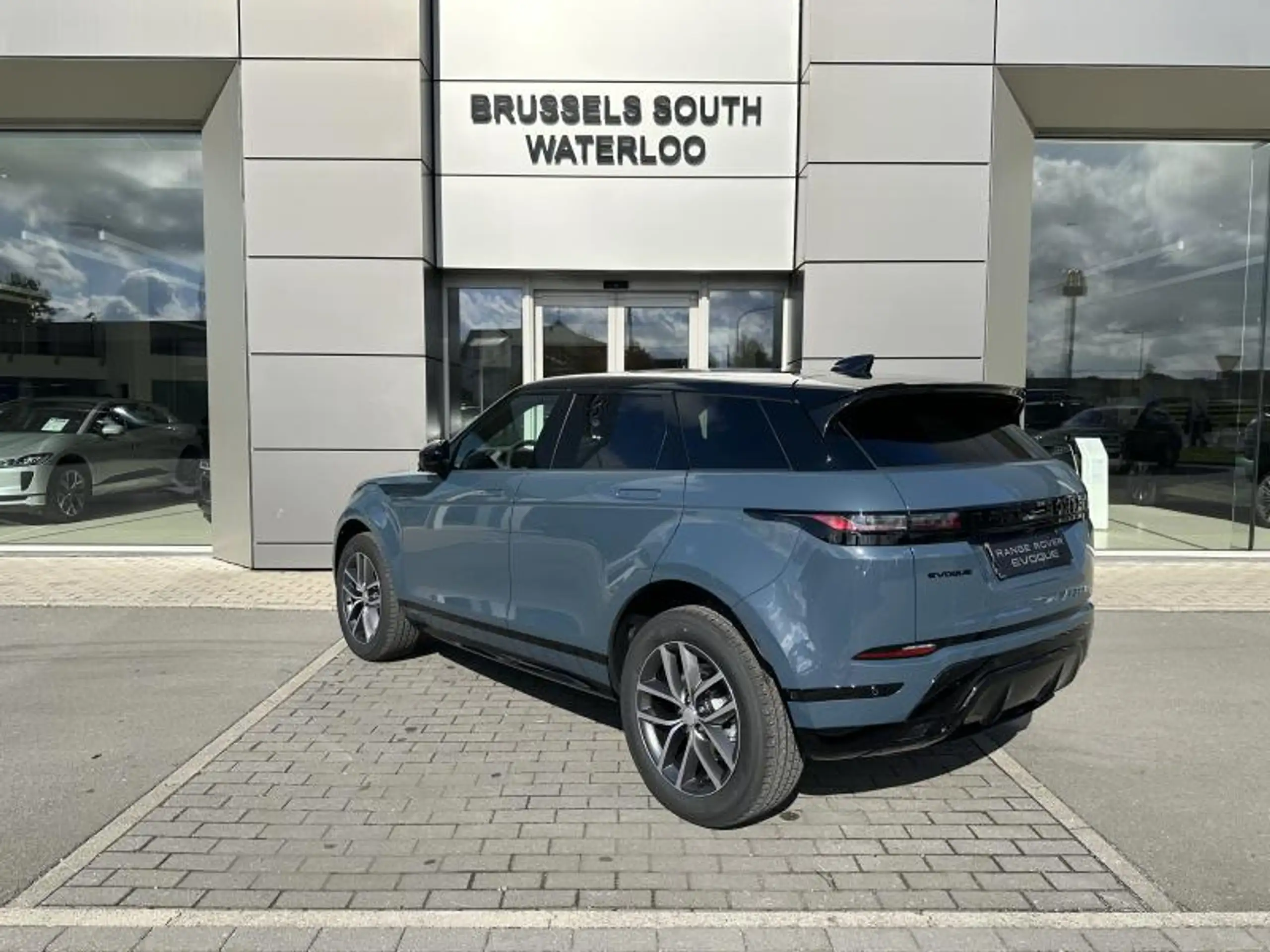 Land Rover - Range Rover Evoque