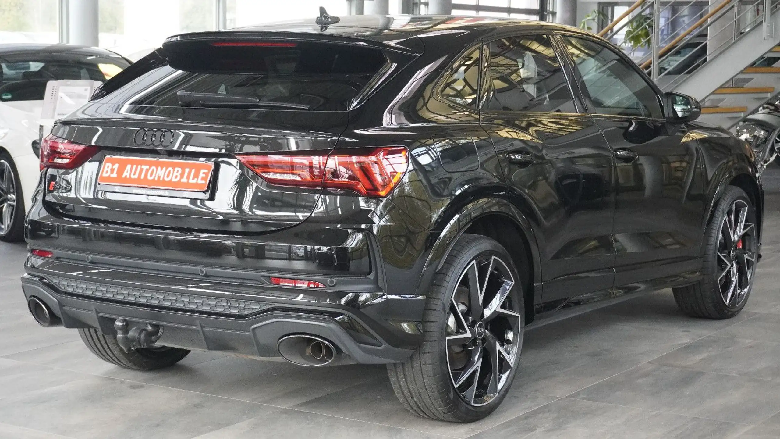 Audi - RS Q3