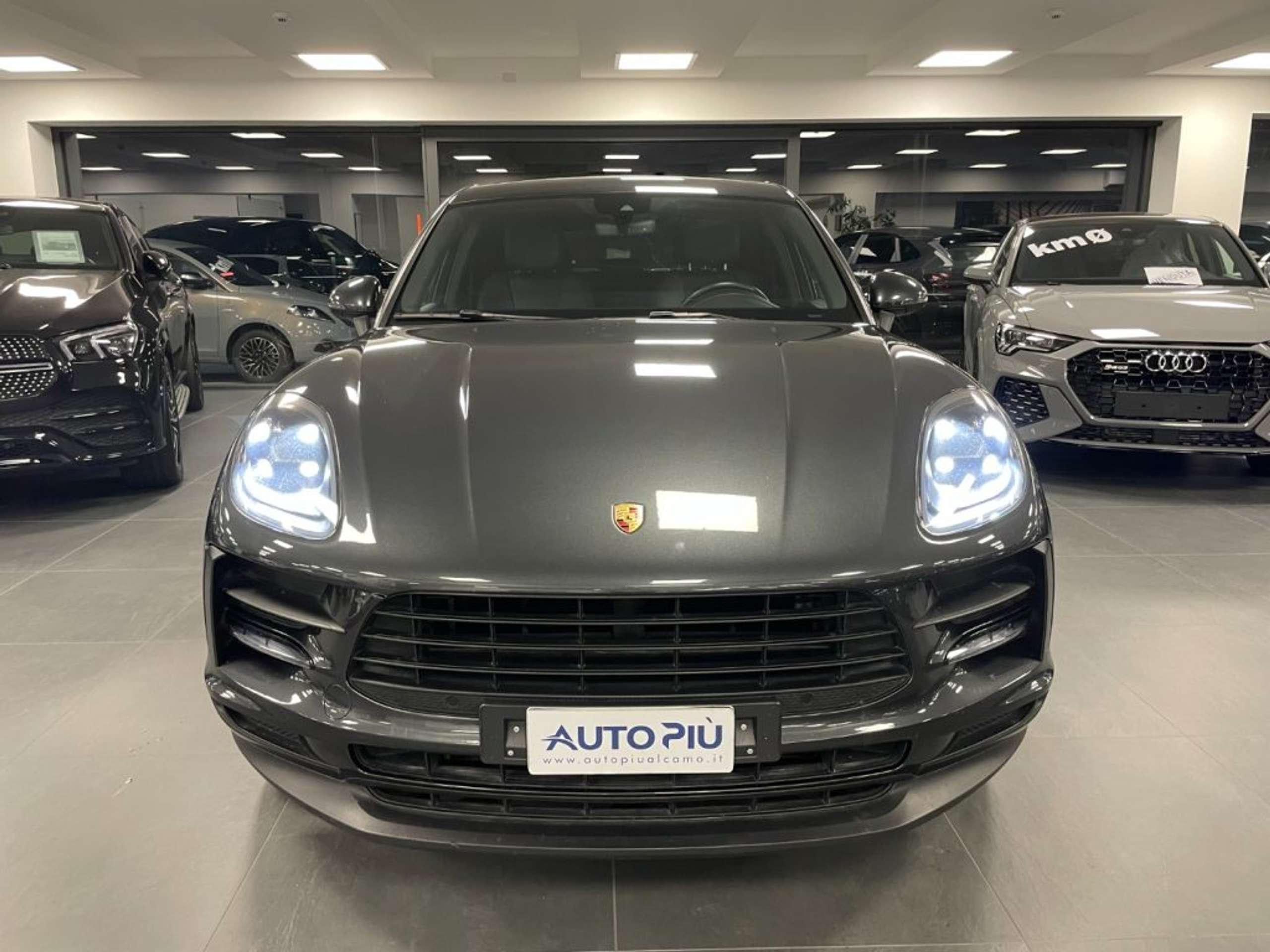 Porsche - Macan