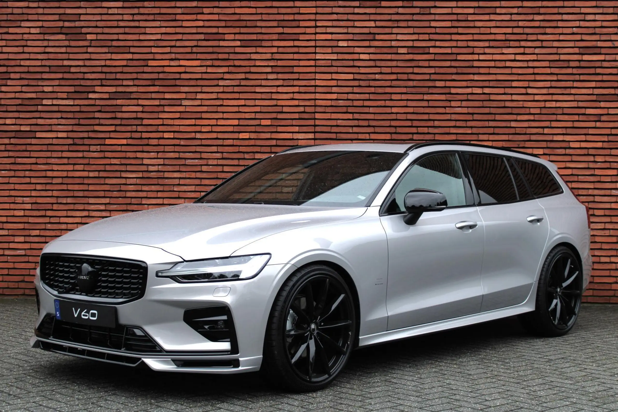 Volvo - V60