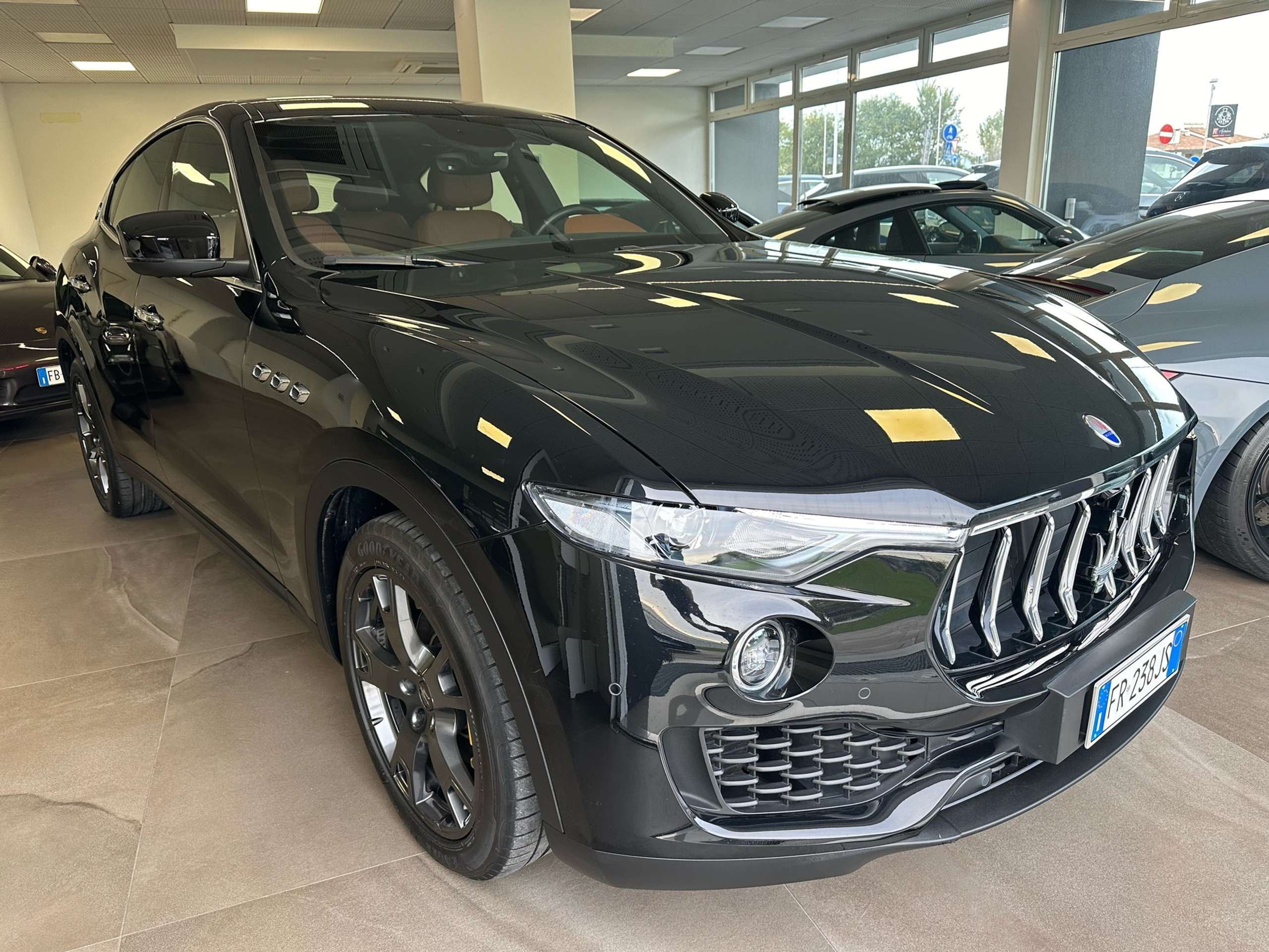 Maserati - Levante