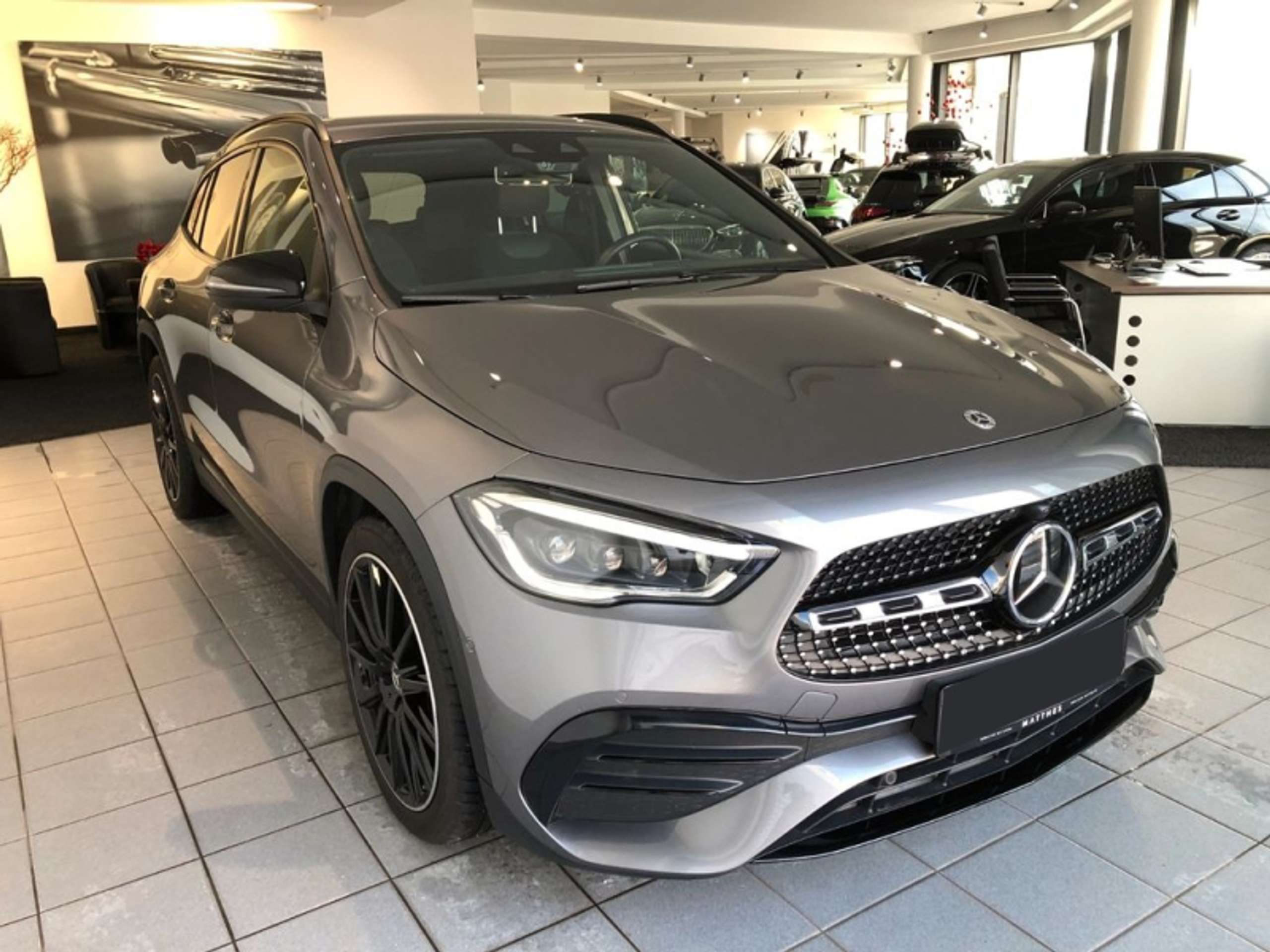 Mercedes-Benz - GLA 200