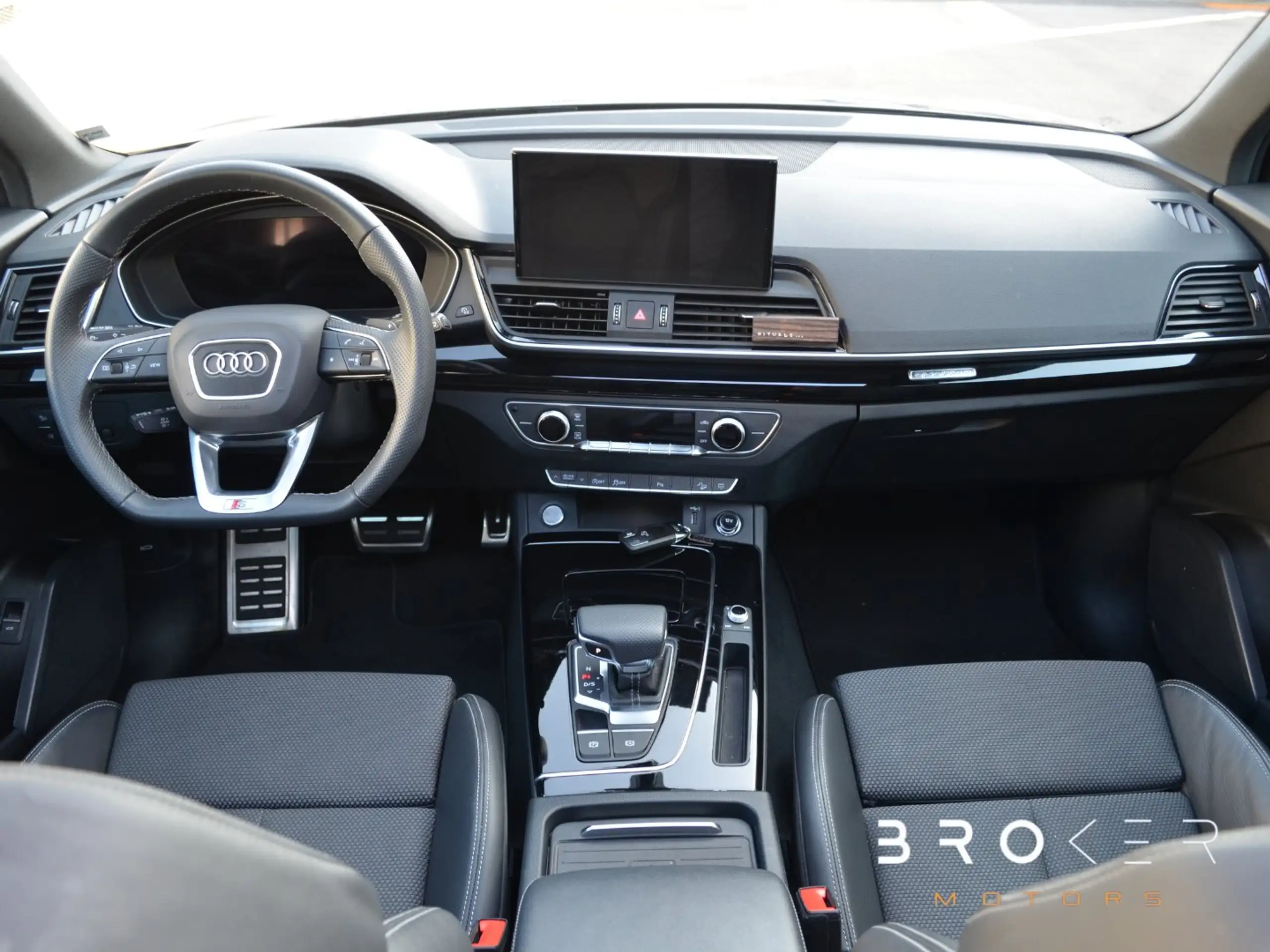 Audi - Q5