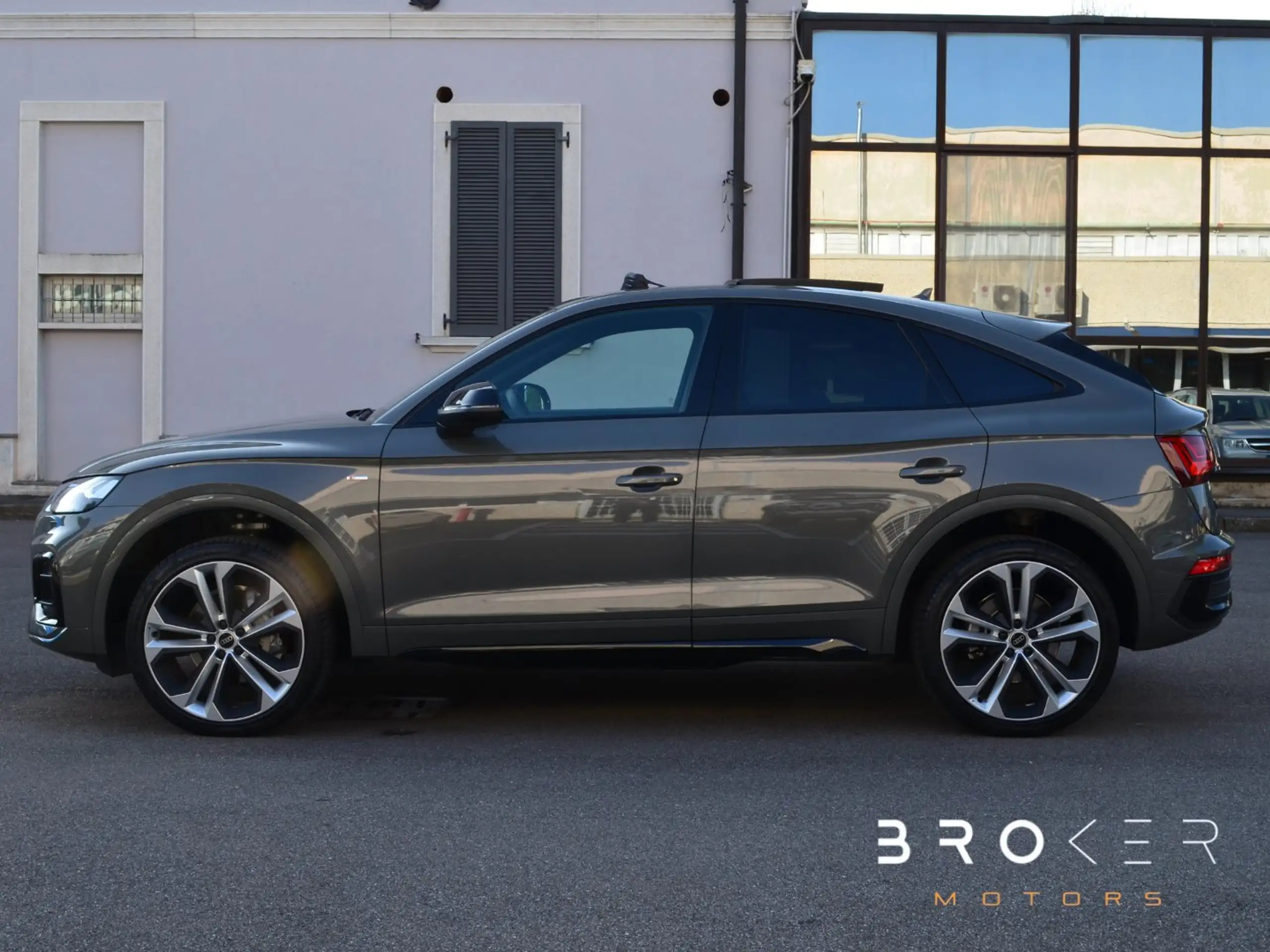 Audi - Q5