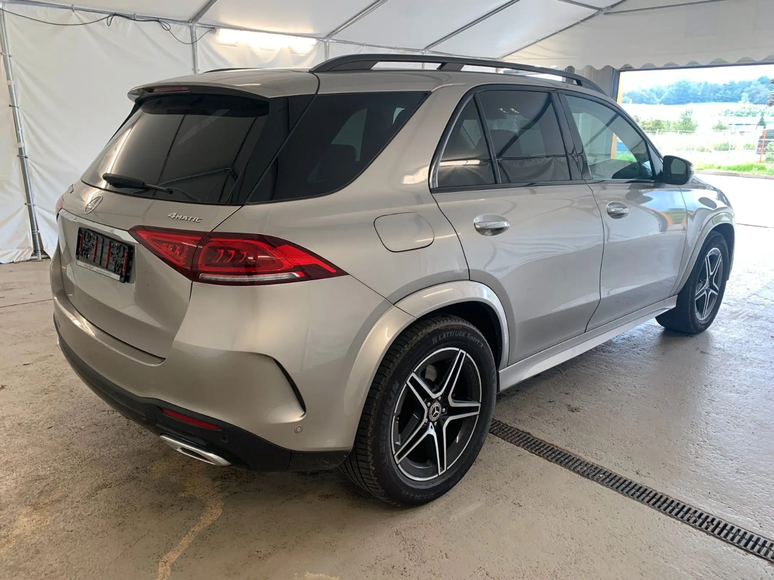 Mercedes-Benz - GLE 400