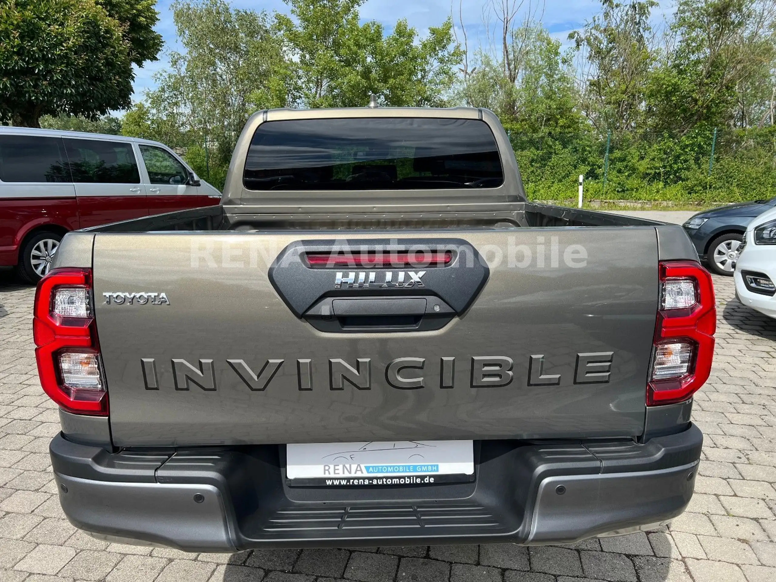 Toyota - Hilux