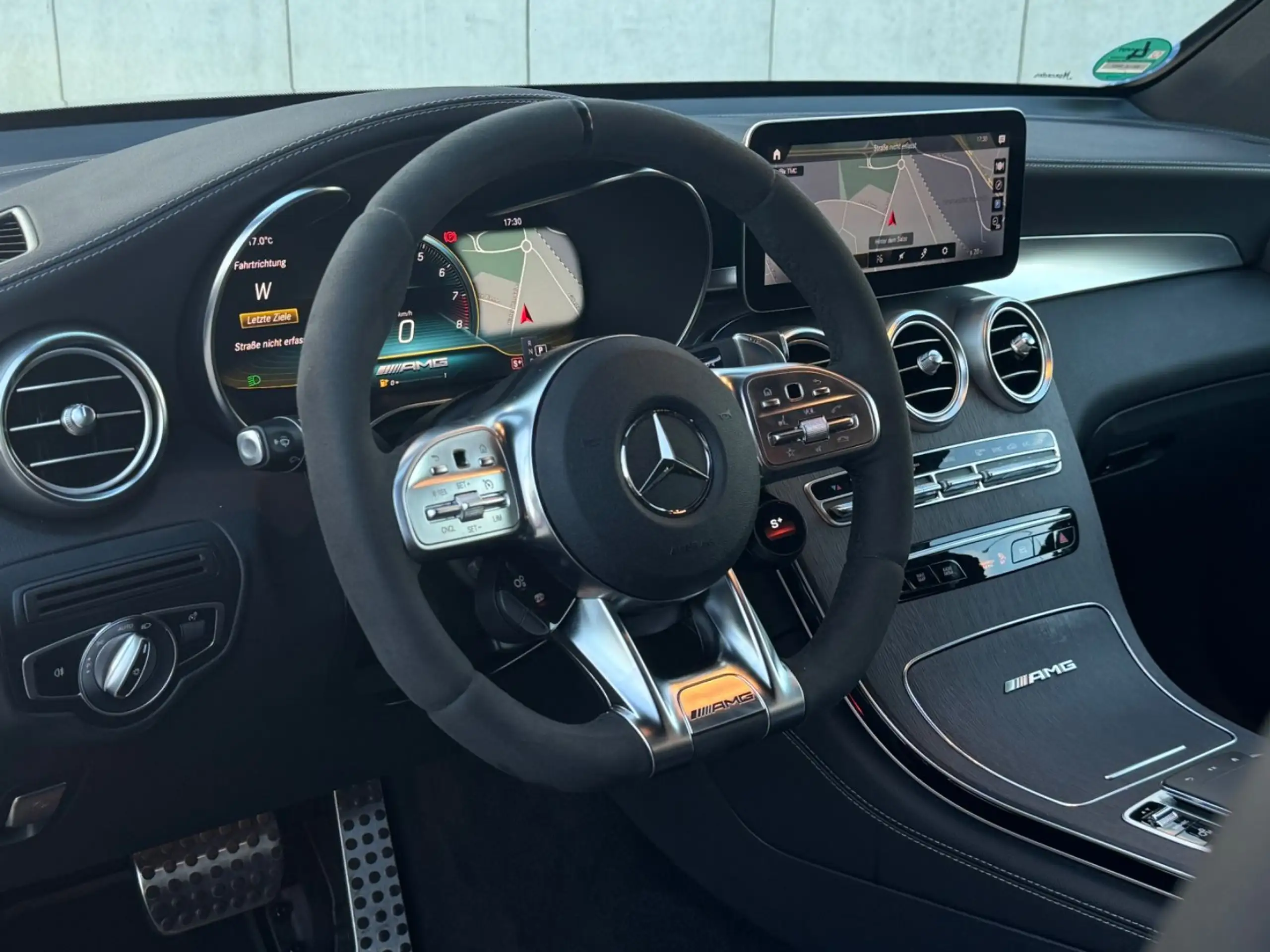 Mercedes-Benz - GLC 63 AMG