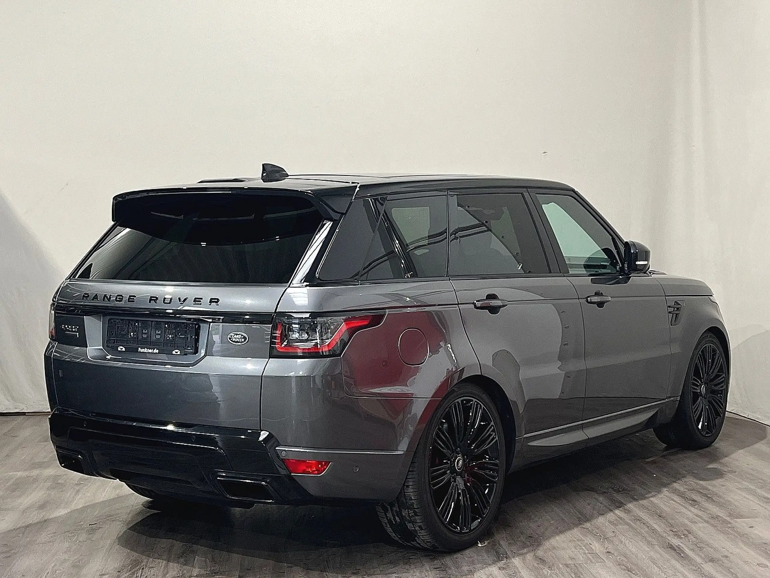 Land Rover - Range Rover Sport