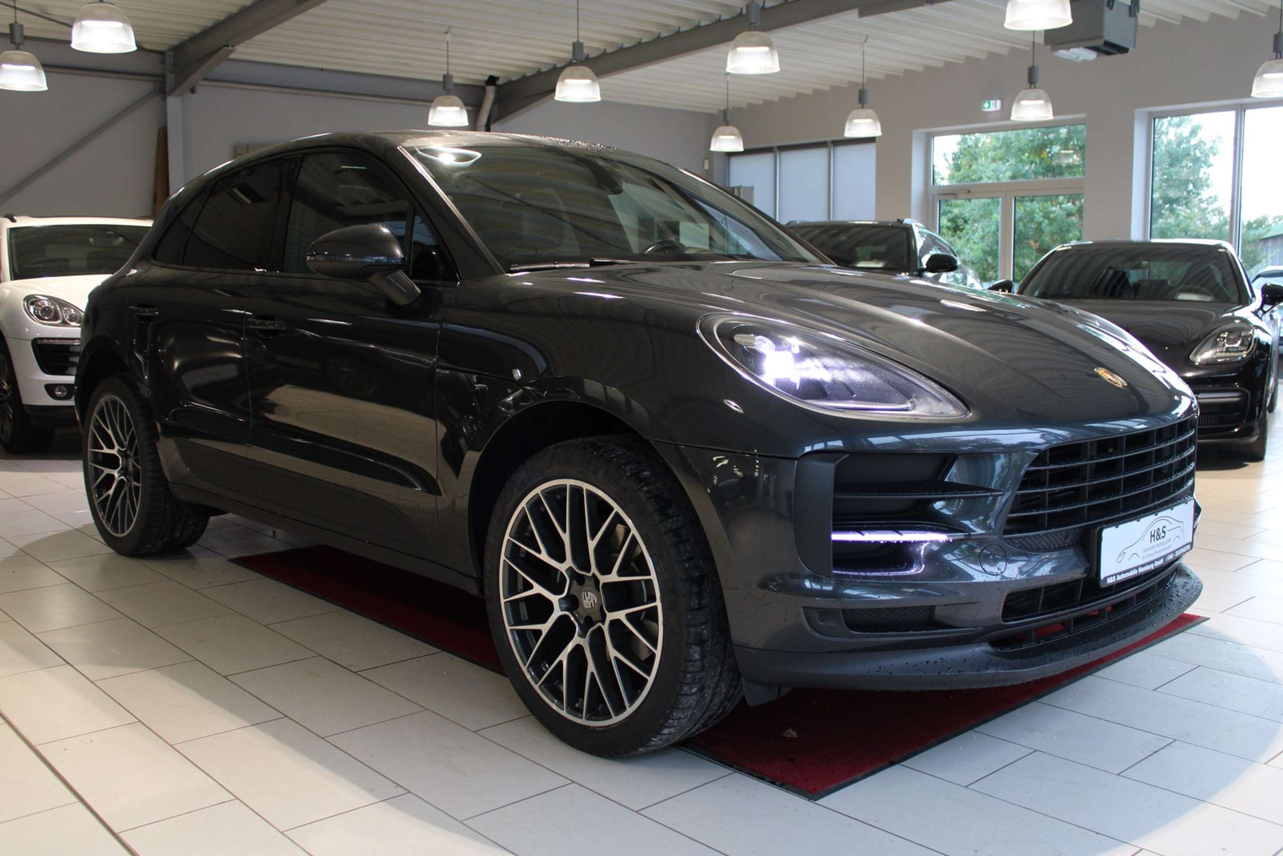 Porsche - Macan