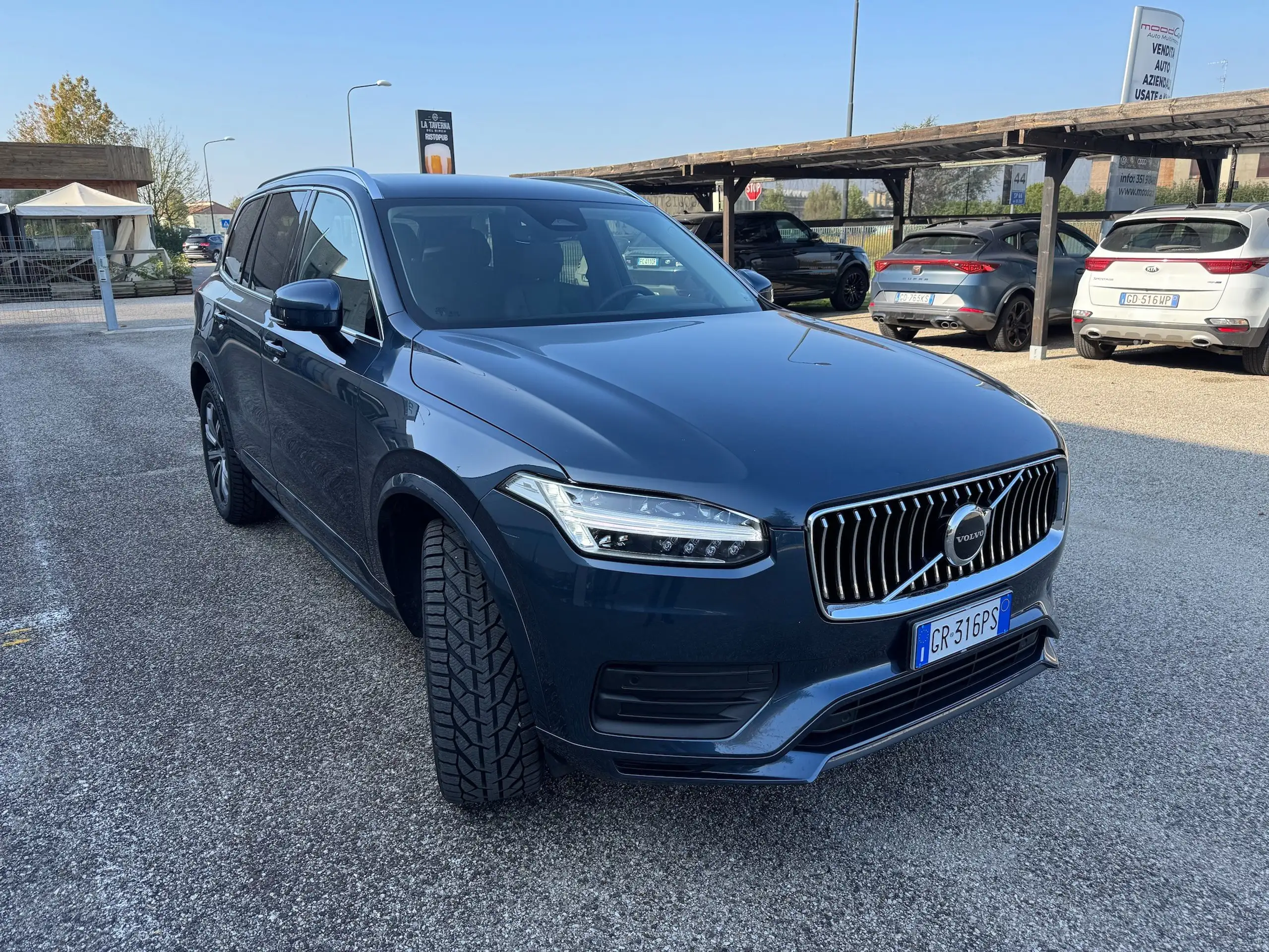 Volvo - XC90