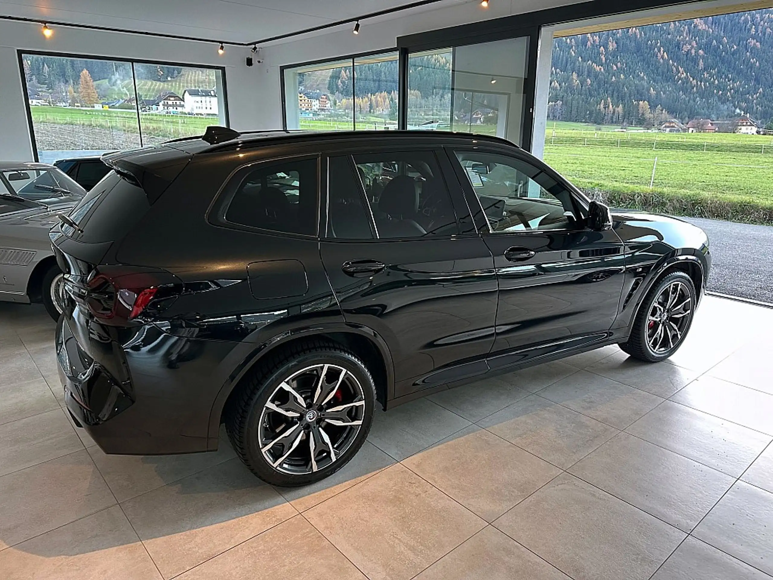 BMW - X3