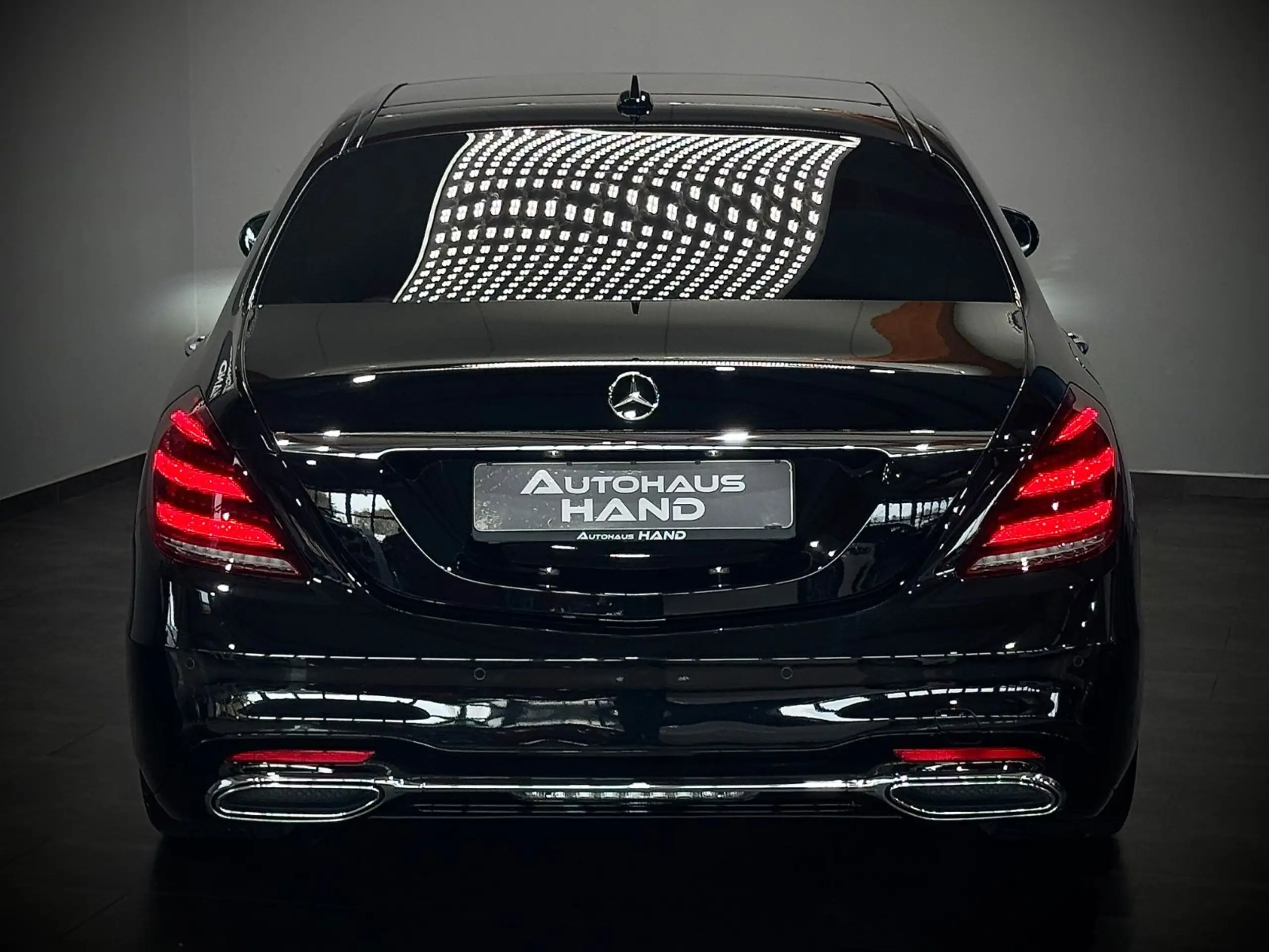 Mercedes-Benz - S 400