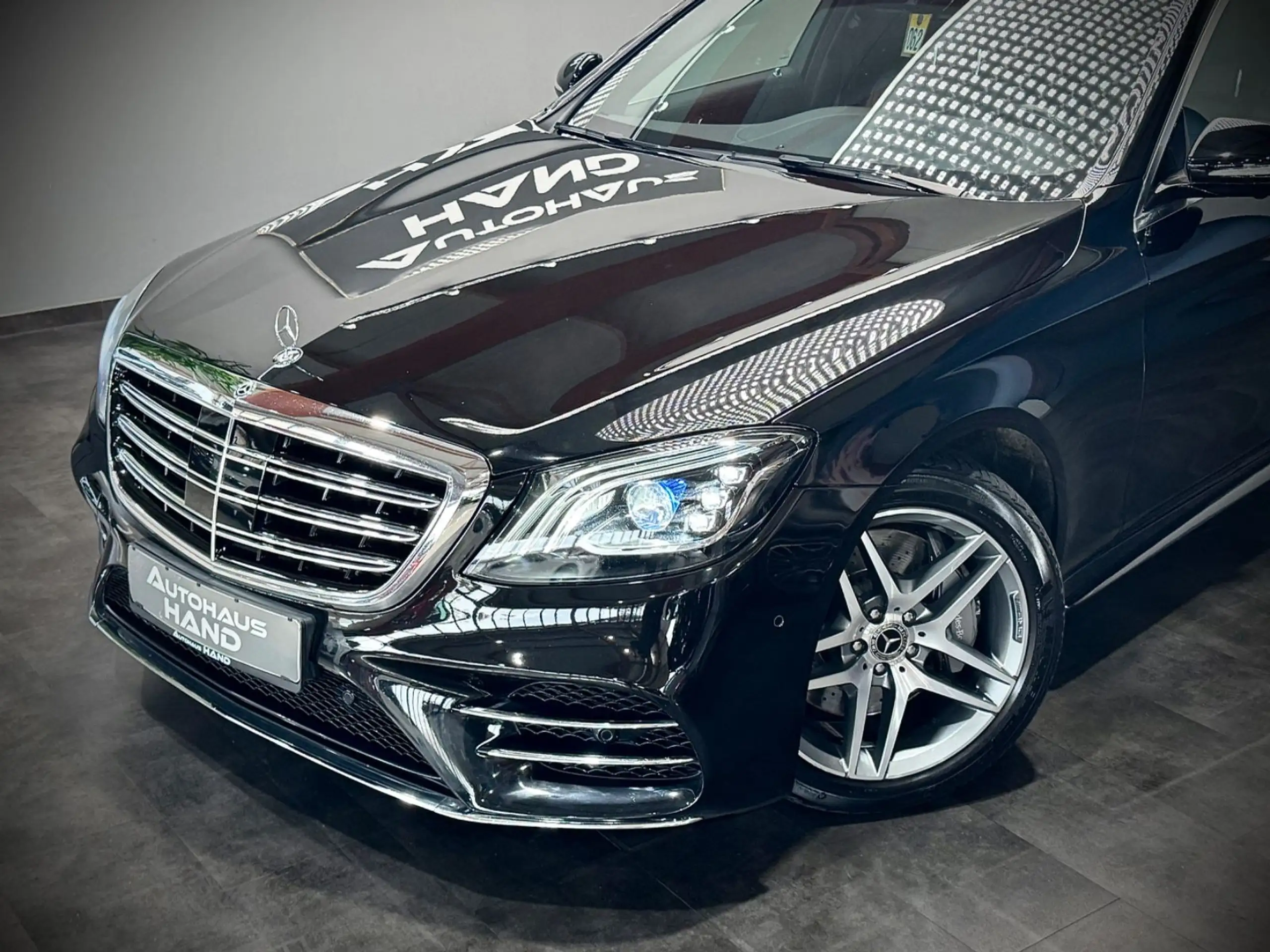 Mercedes-Benz - S 400