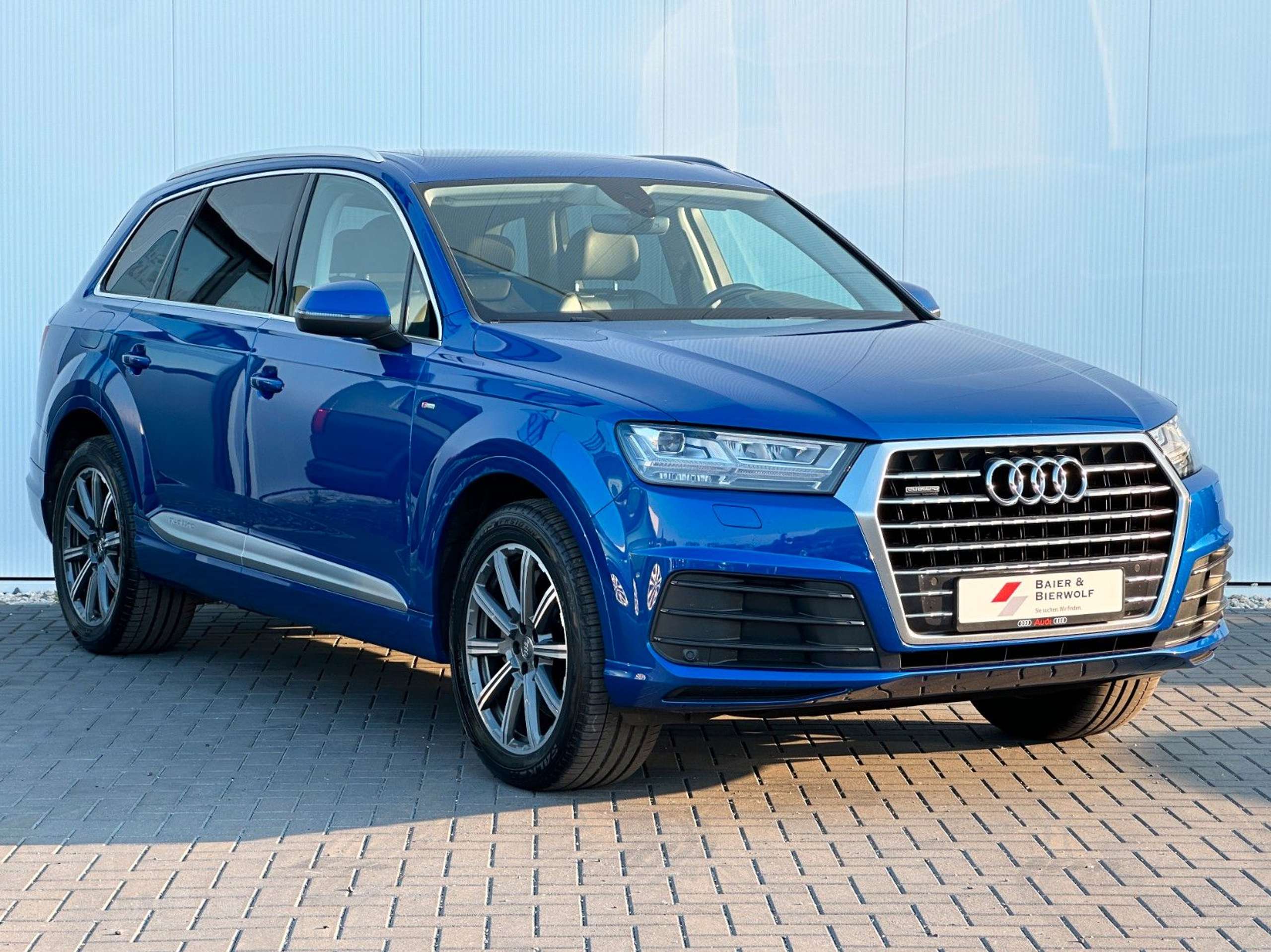 Audi - Q7