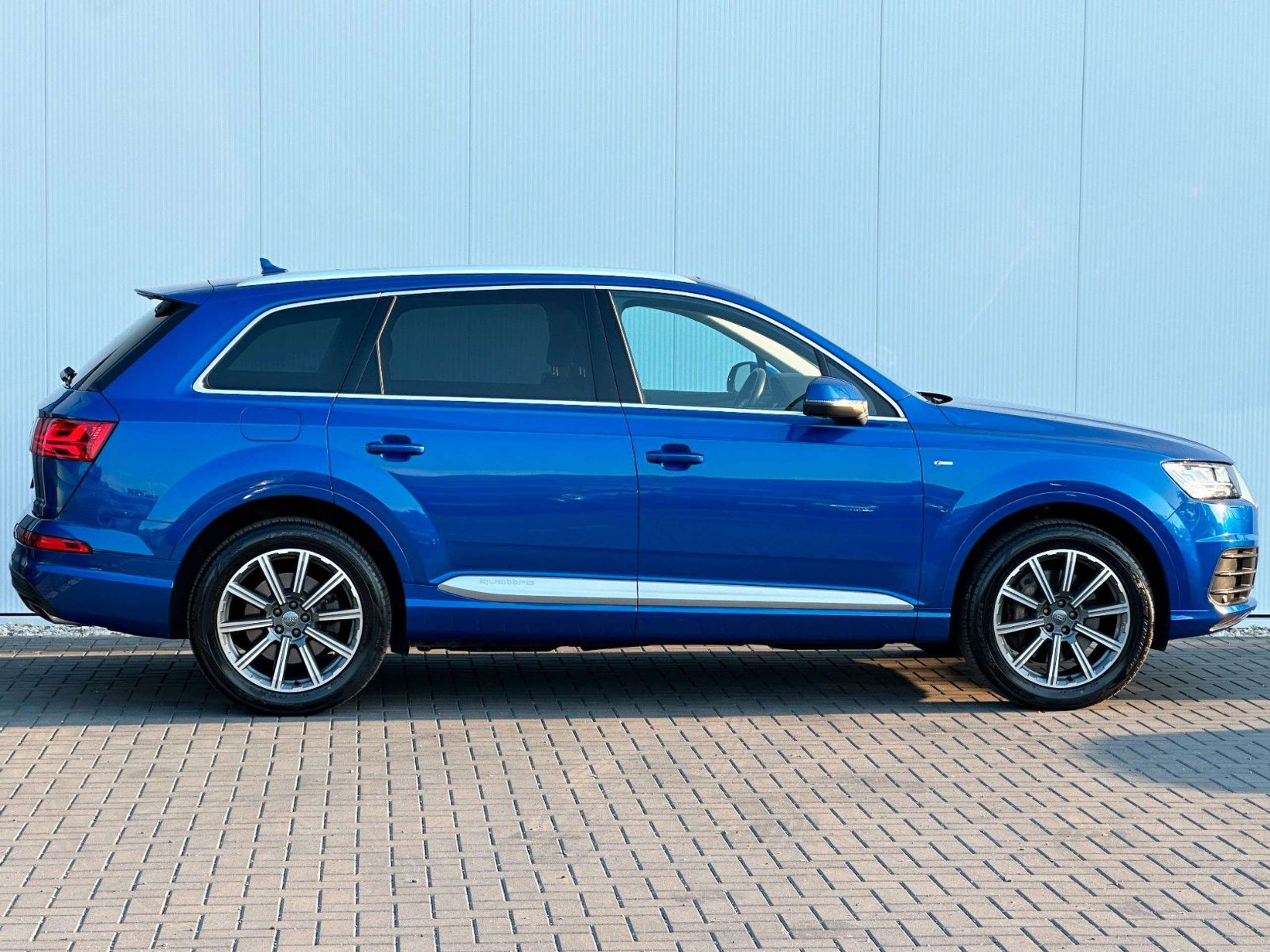 Audi - Q7