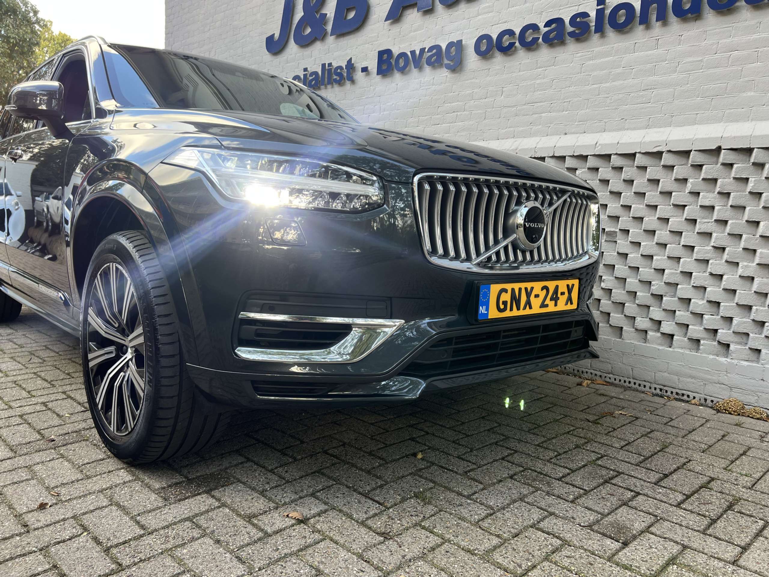 Volvo - XC90