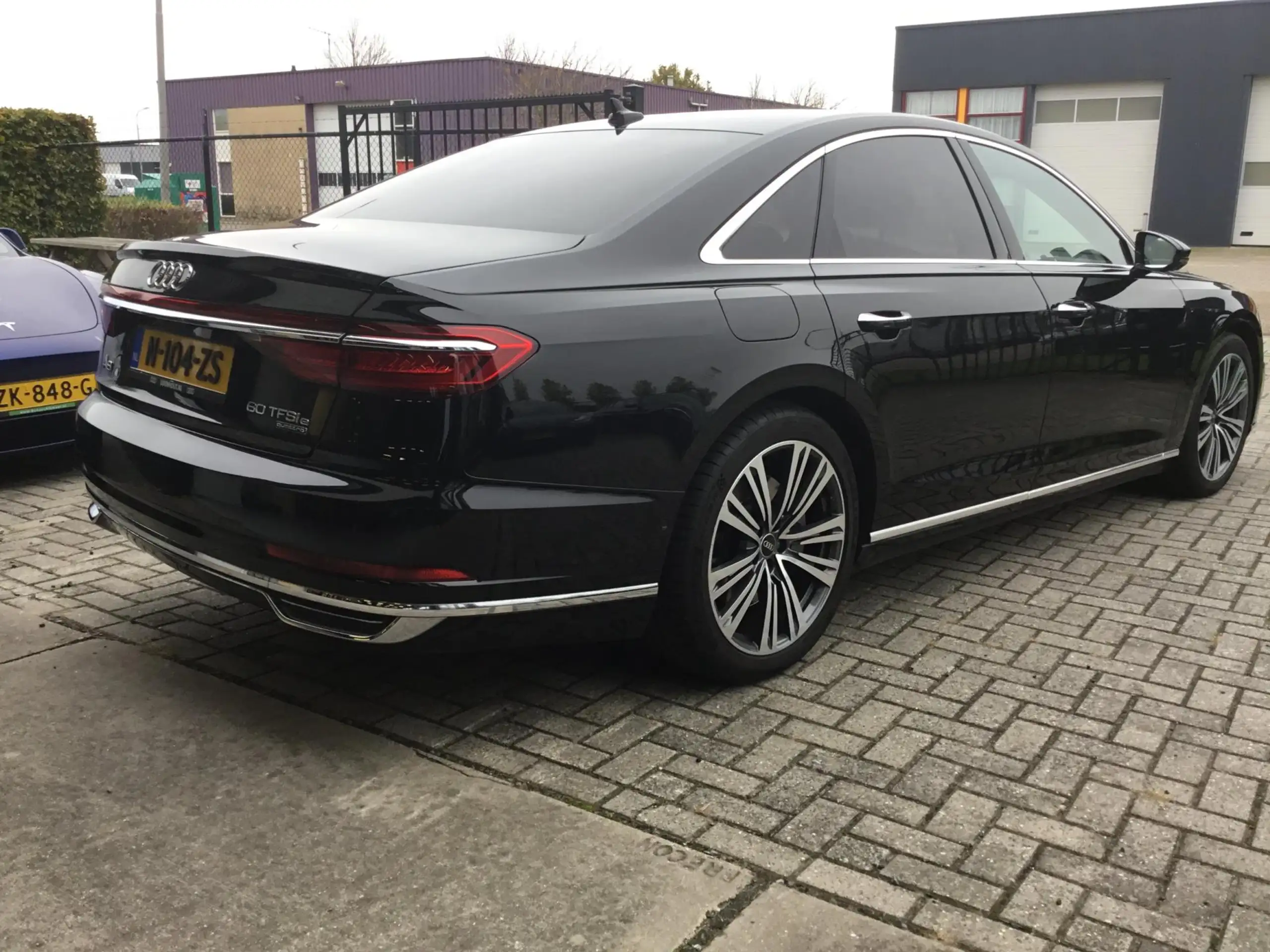 Audi - A8