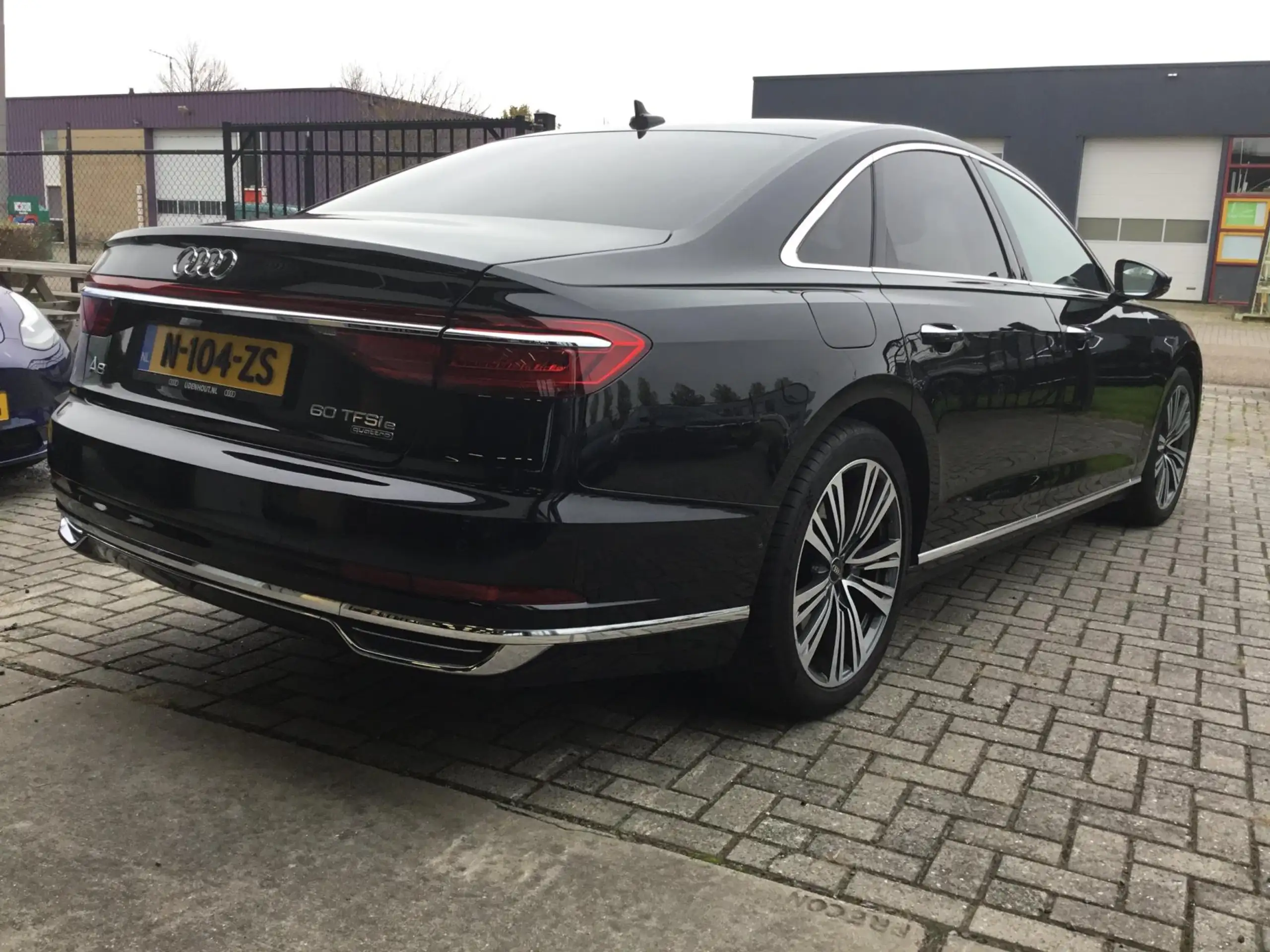 Audi - A8