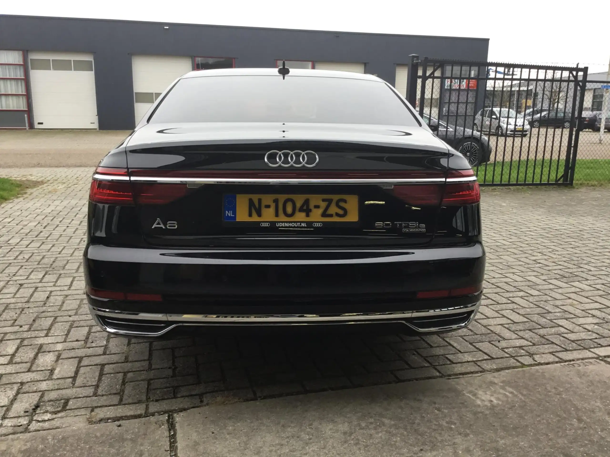 Audi - A8