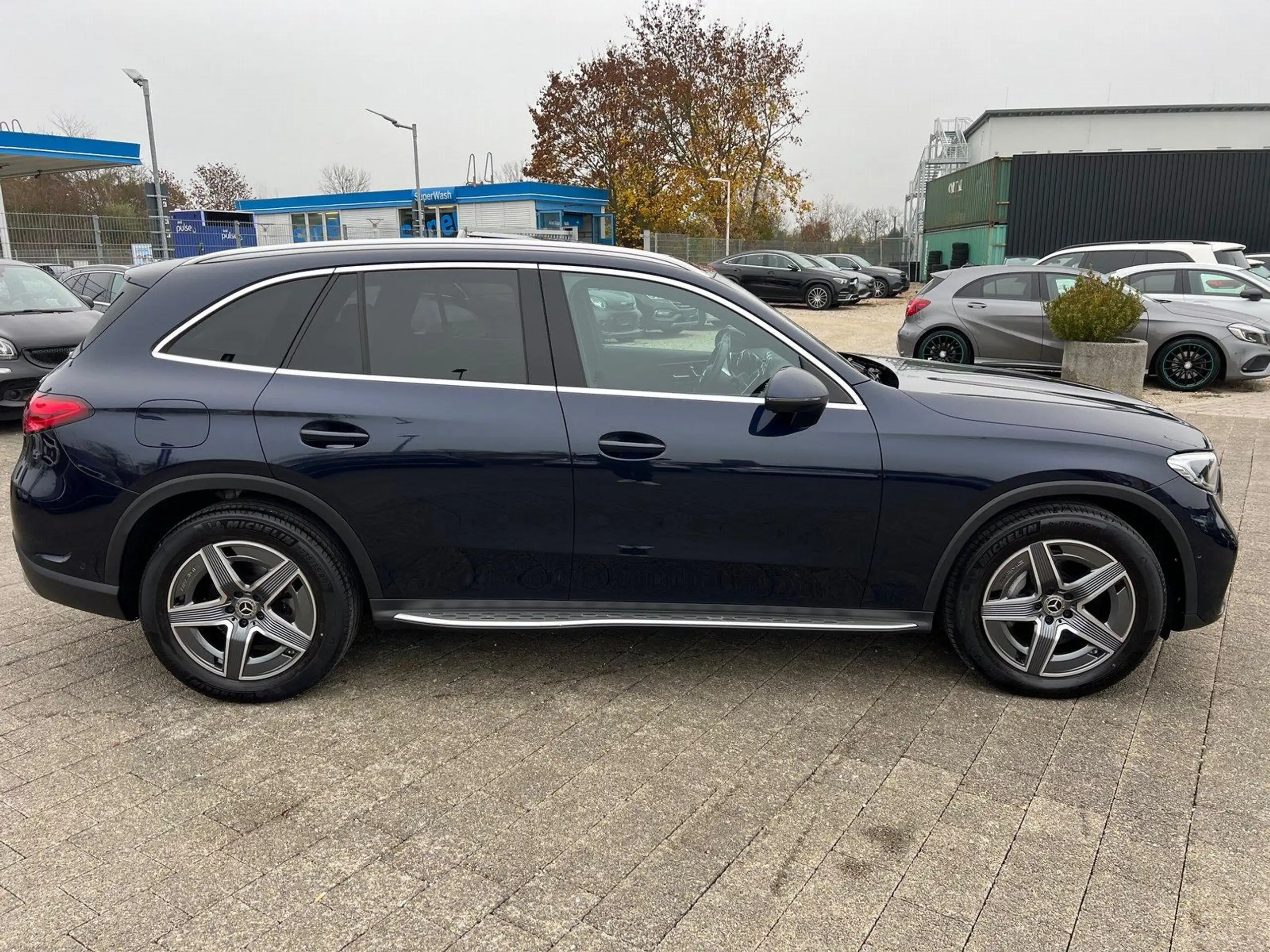 Mercedes-Benz - GLC 220