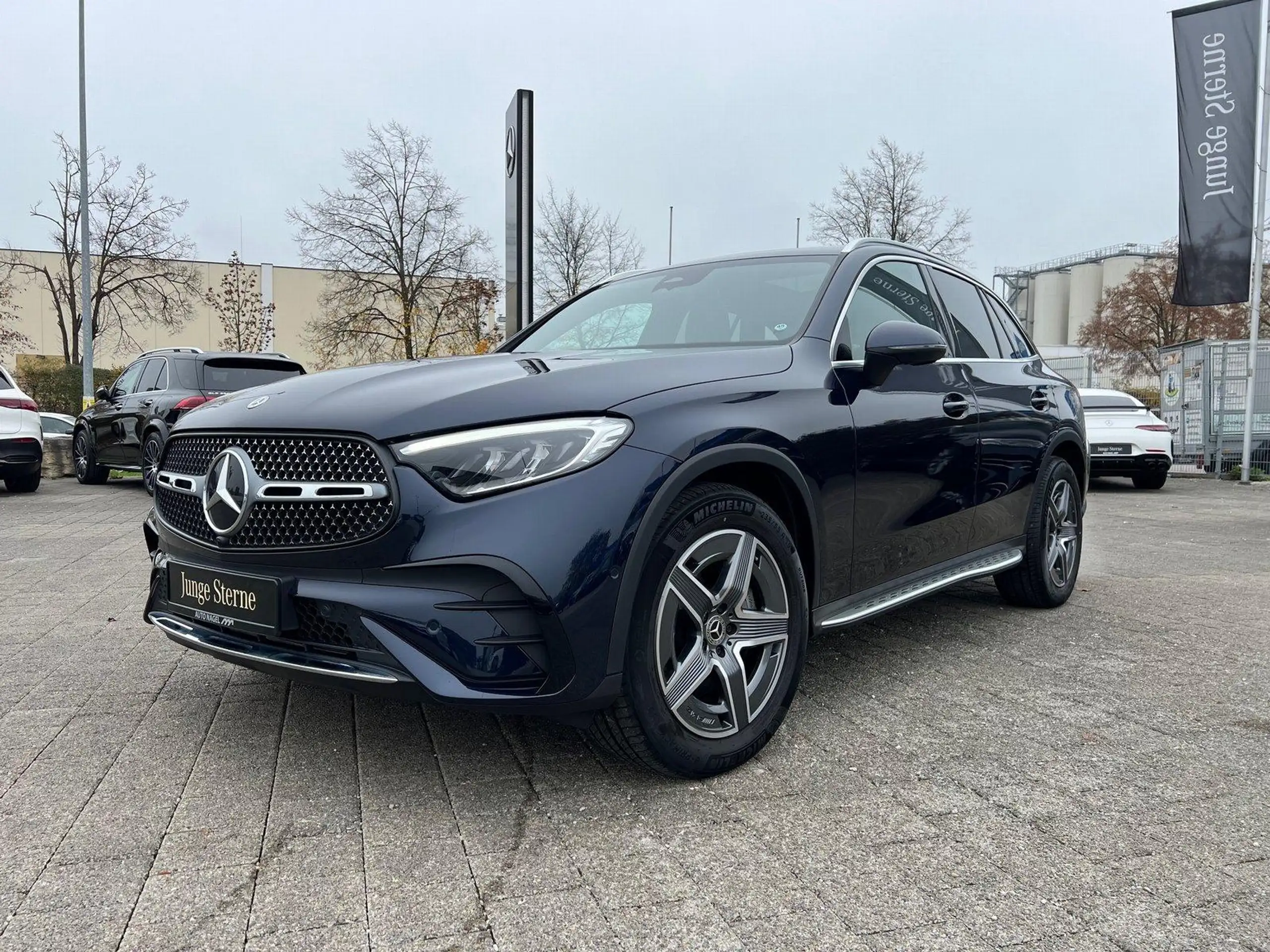 Mercedes-Benz - GLC 220