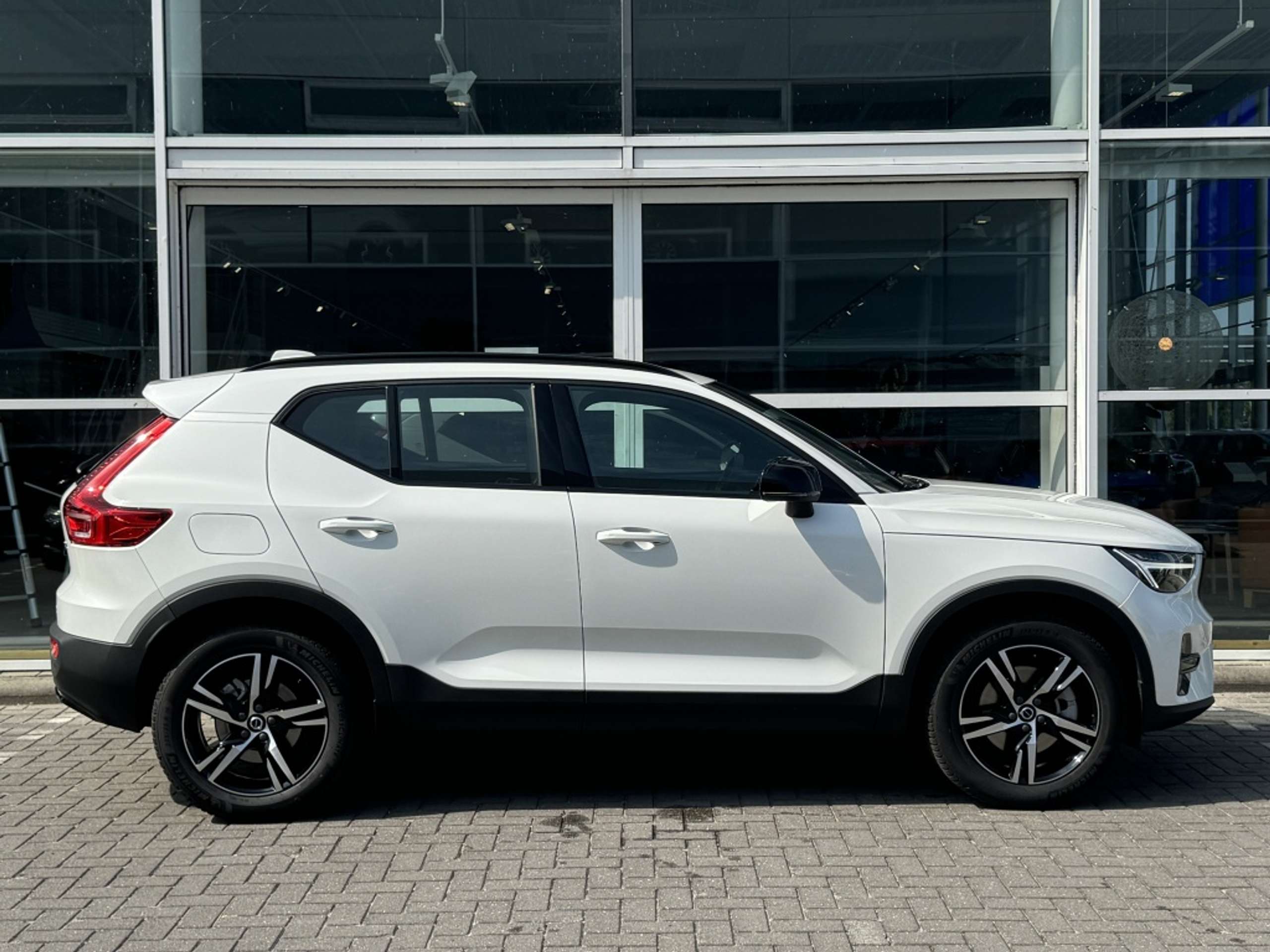 Volvo - XC40