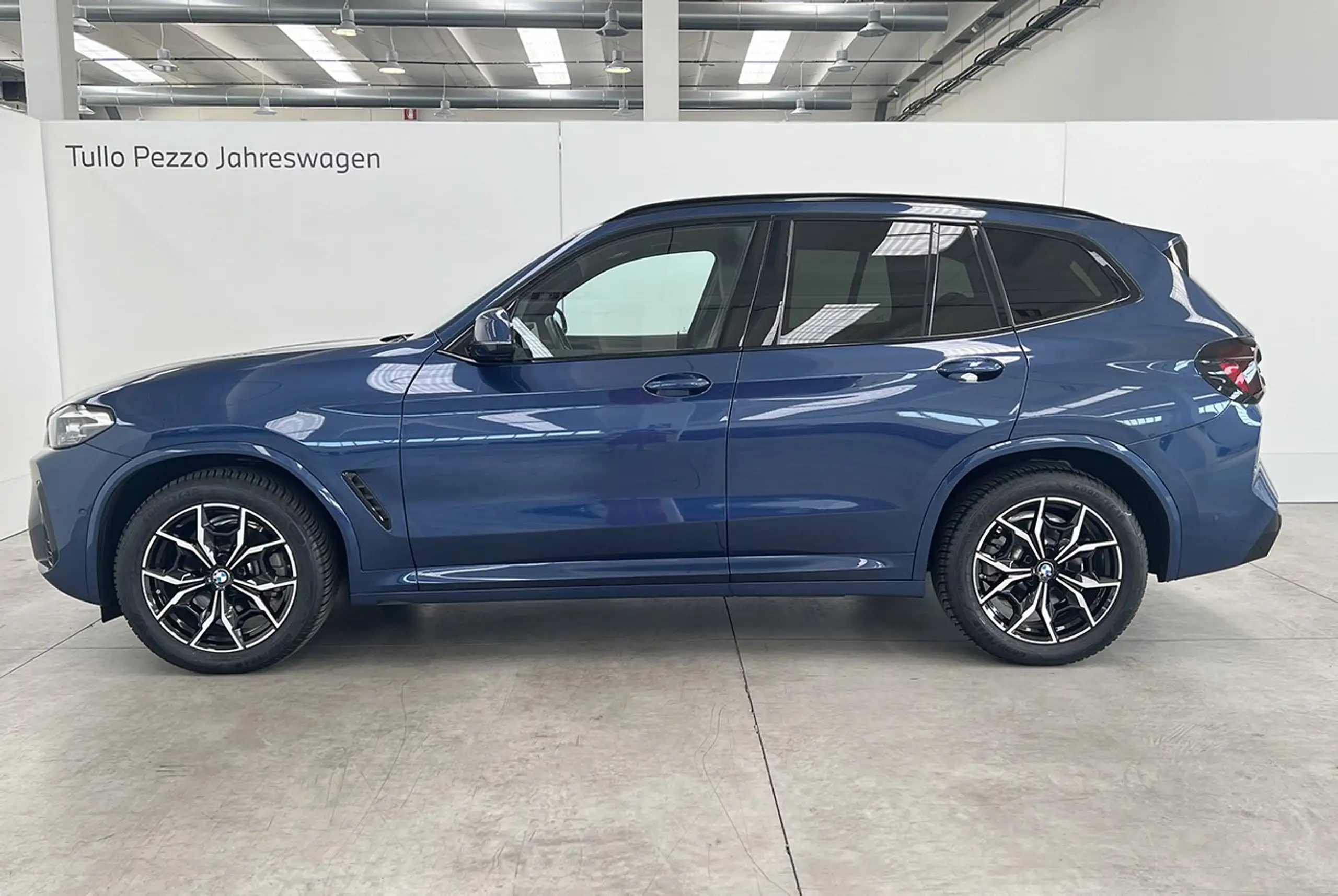 BMW - X3