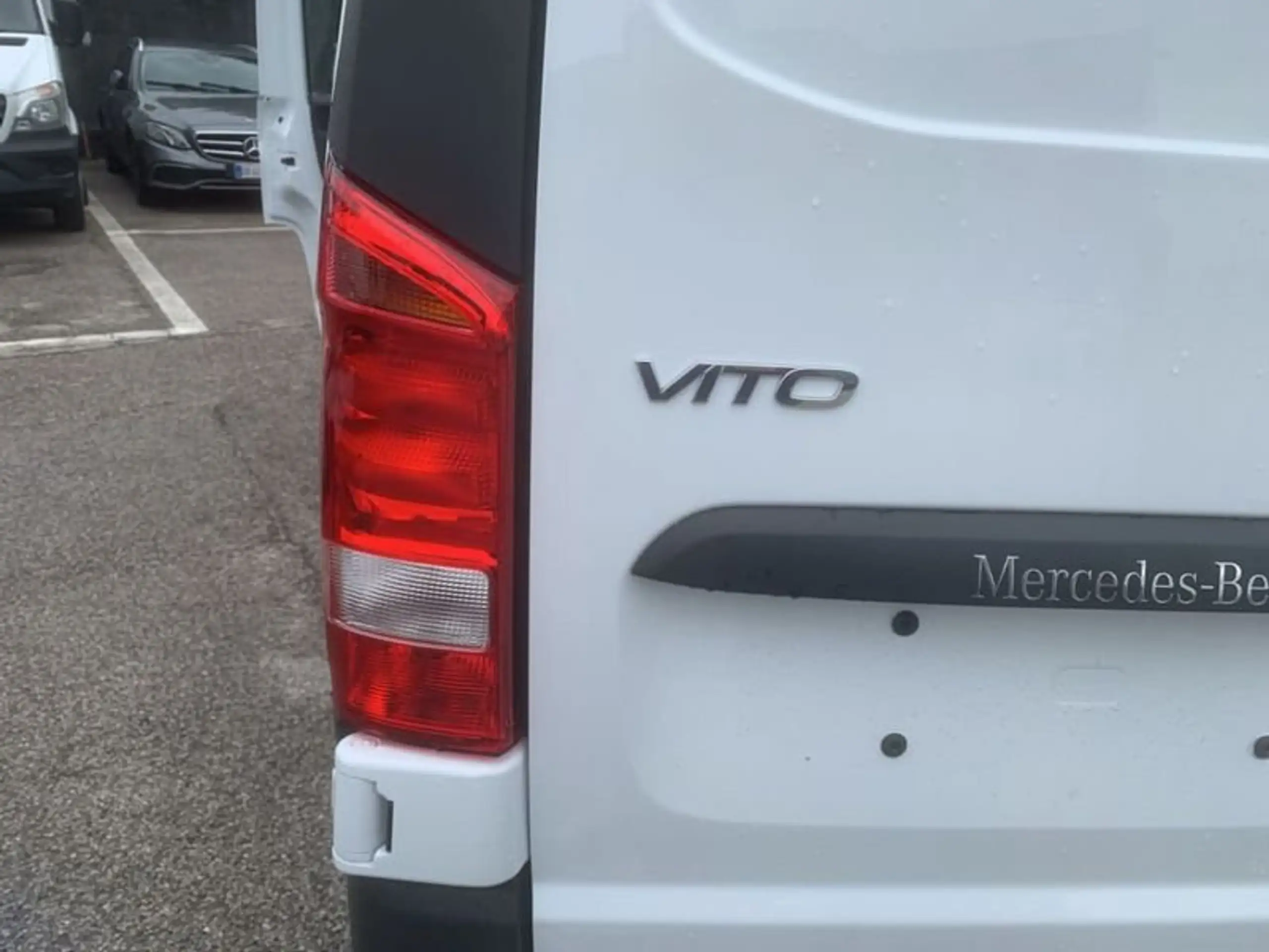 Mercedes-Benz - Vito