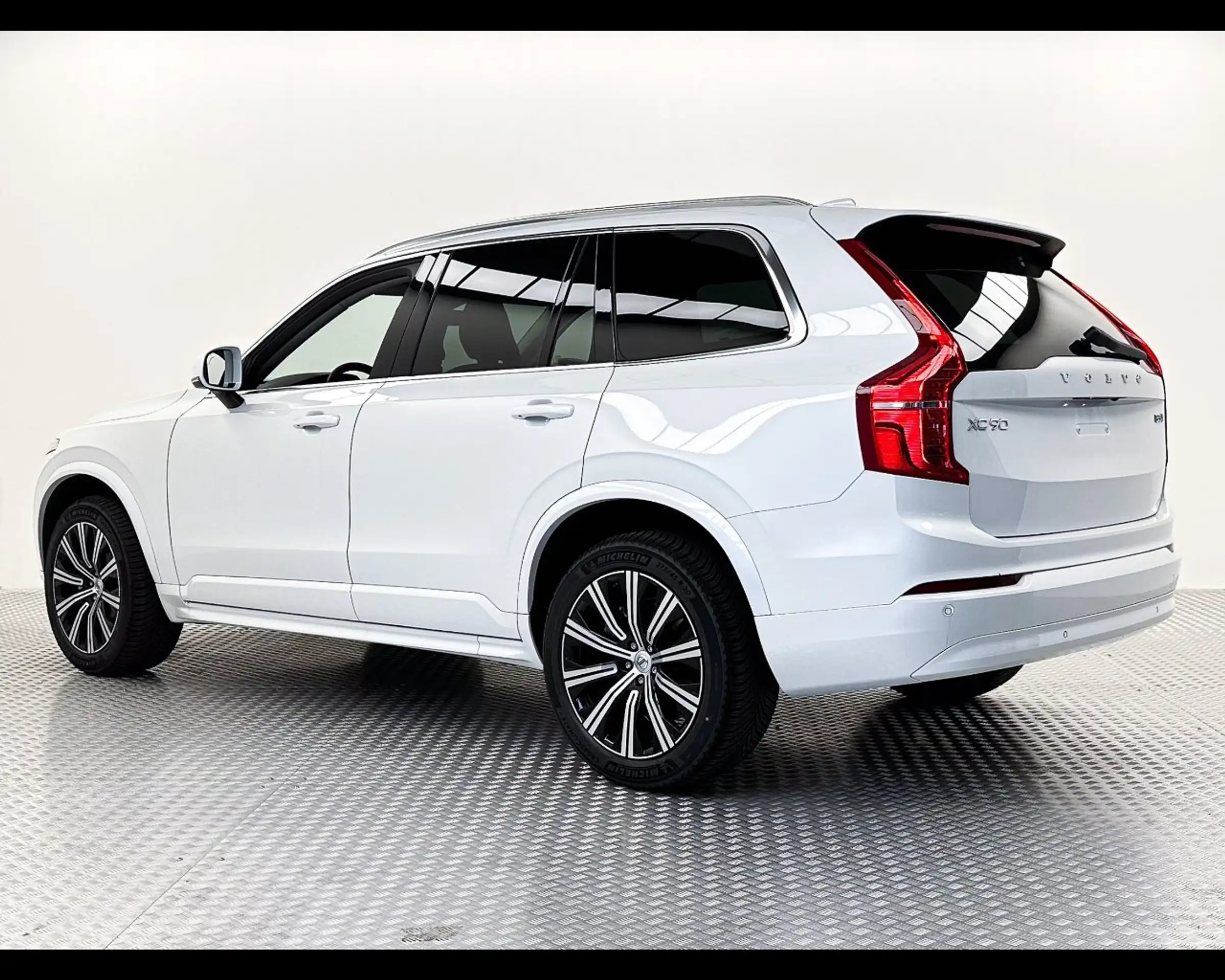 Volvo - XC90