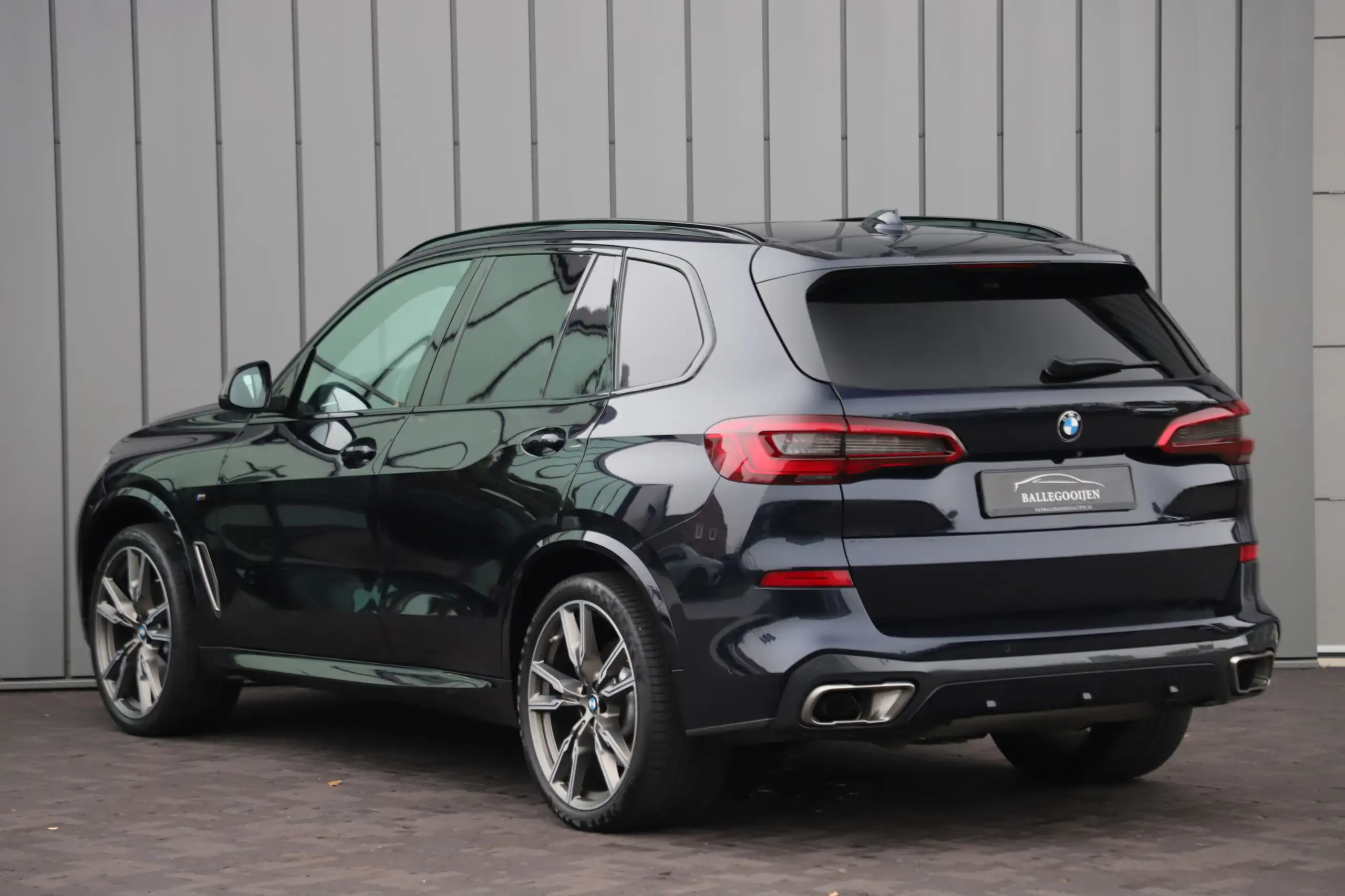 BMW - X5