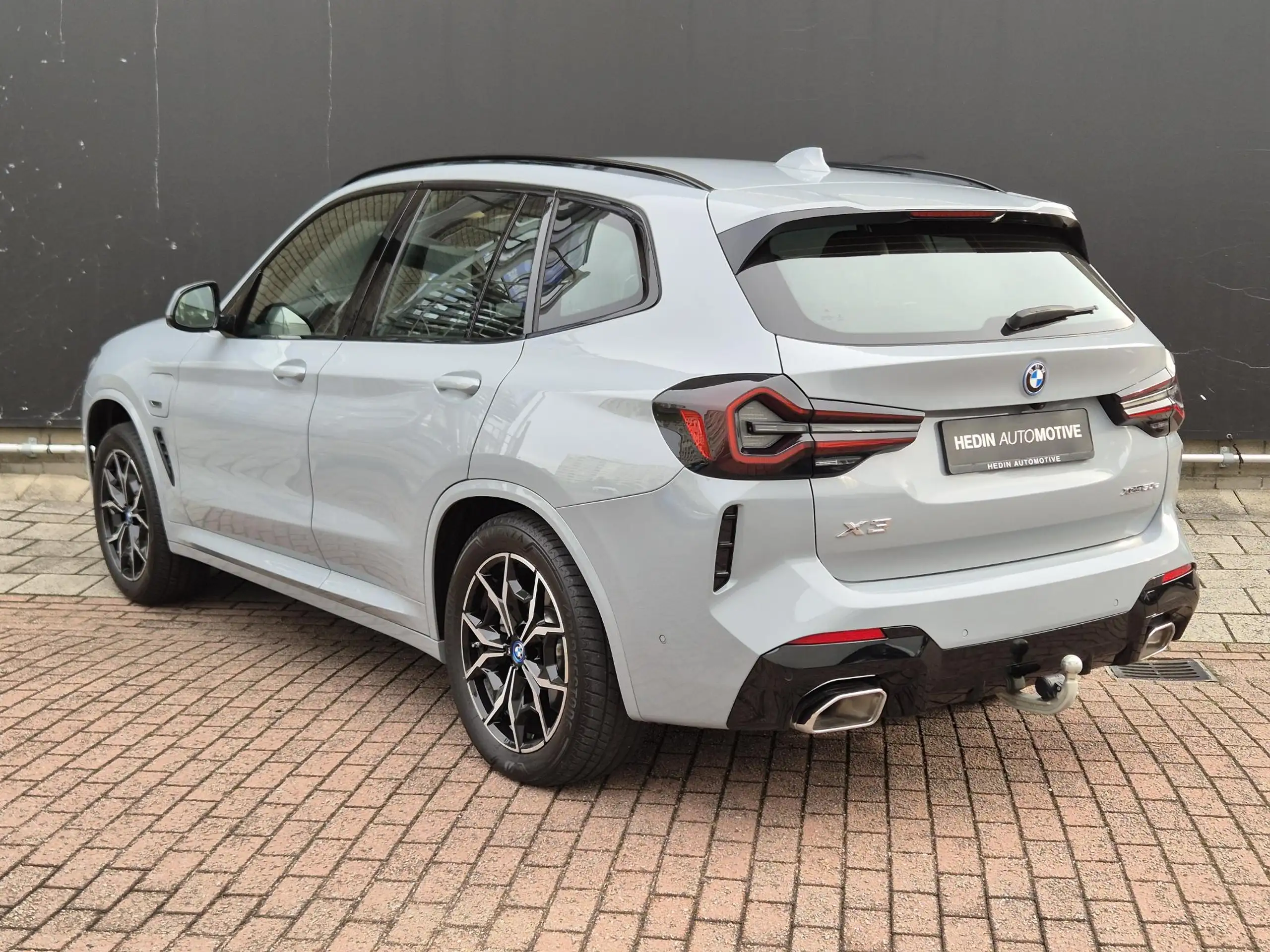 BMW - X3