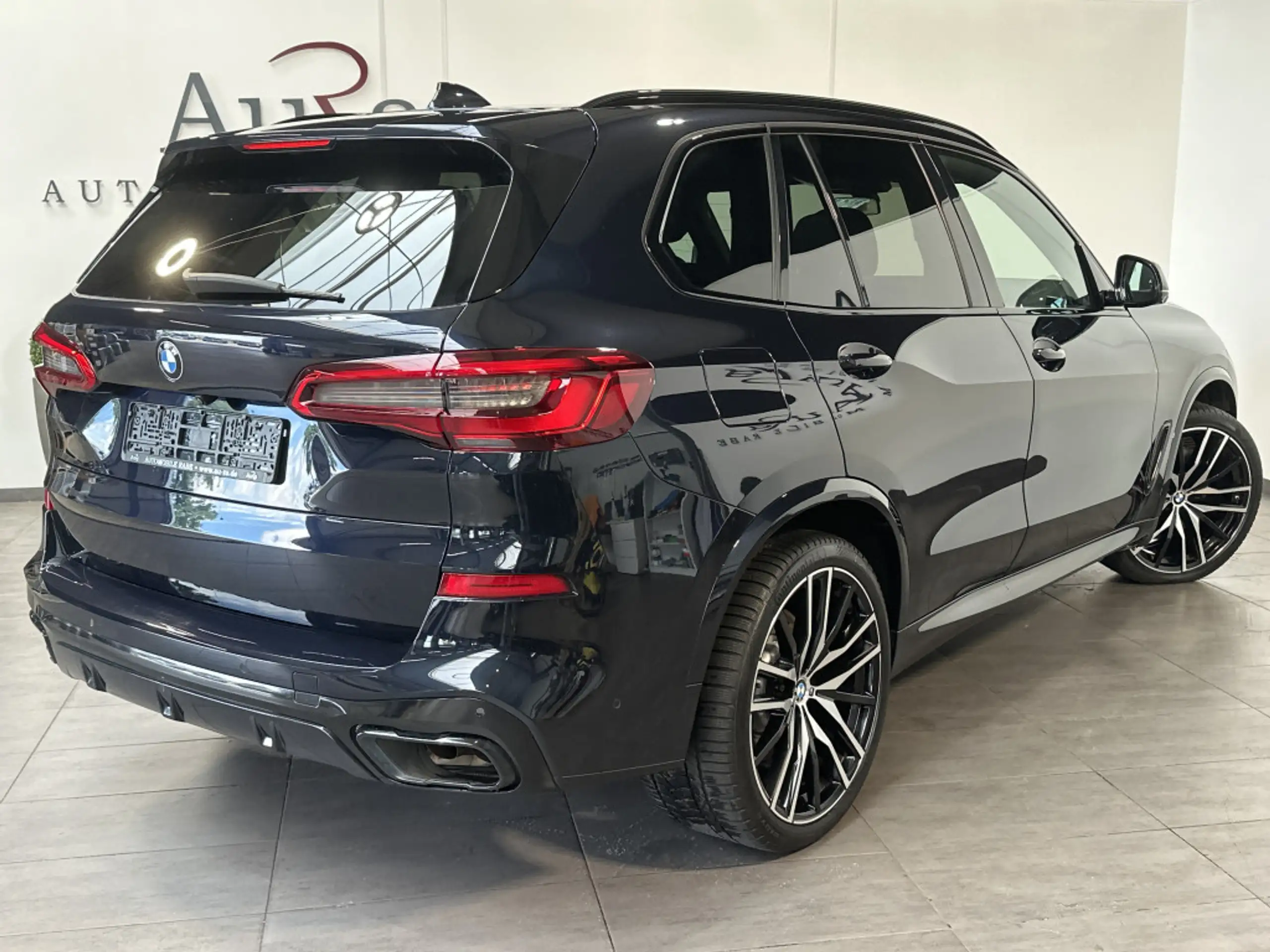 BMW - X5 M