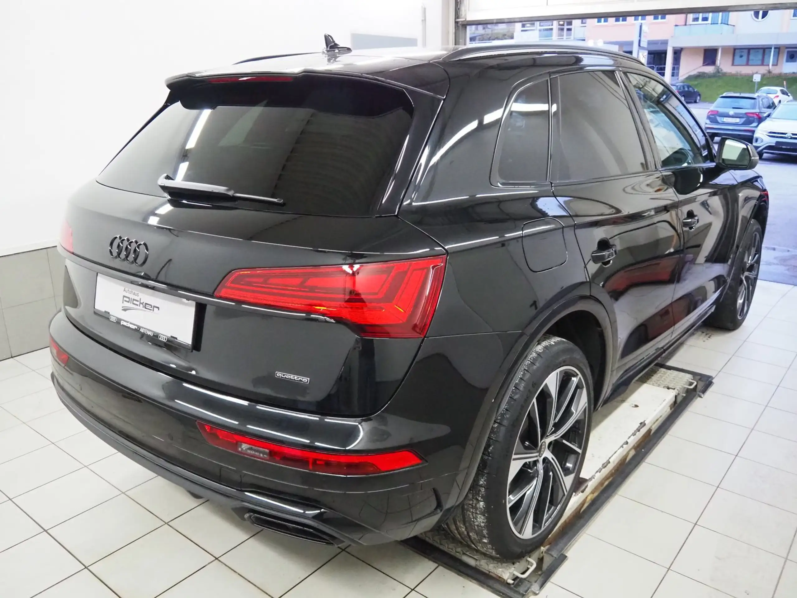 Audi - Q5