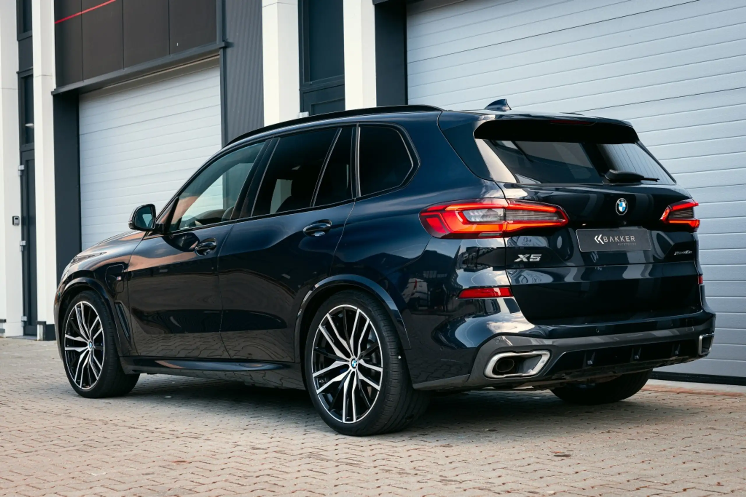 BMW - X5