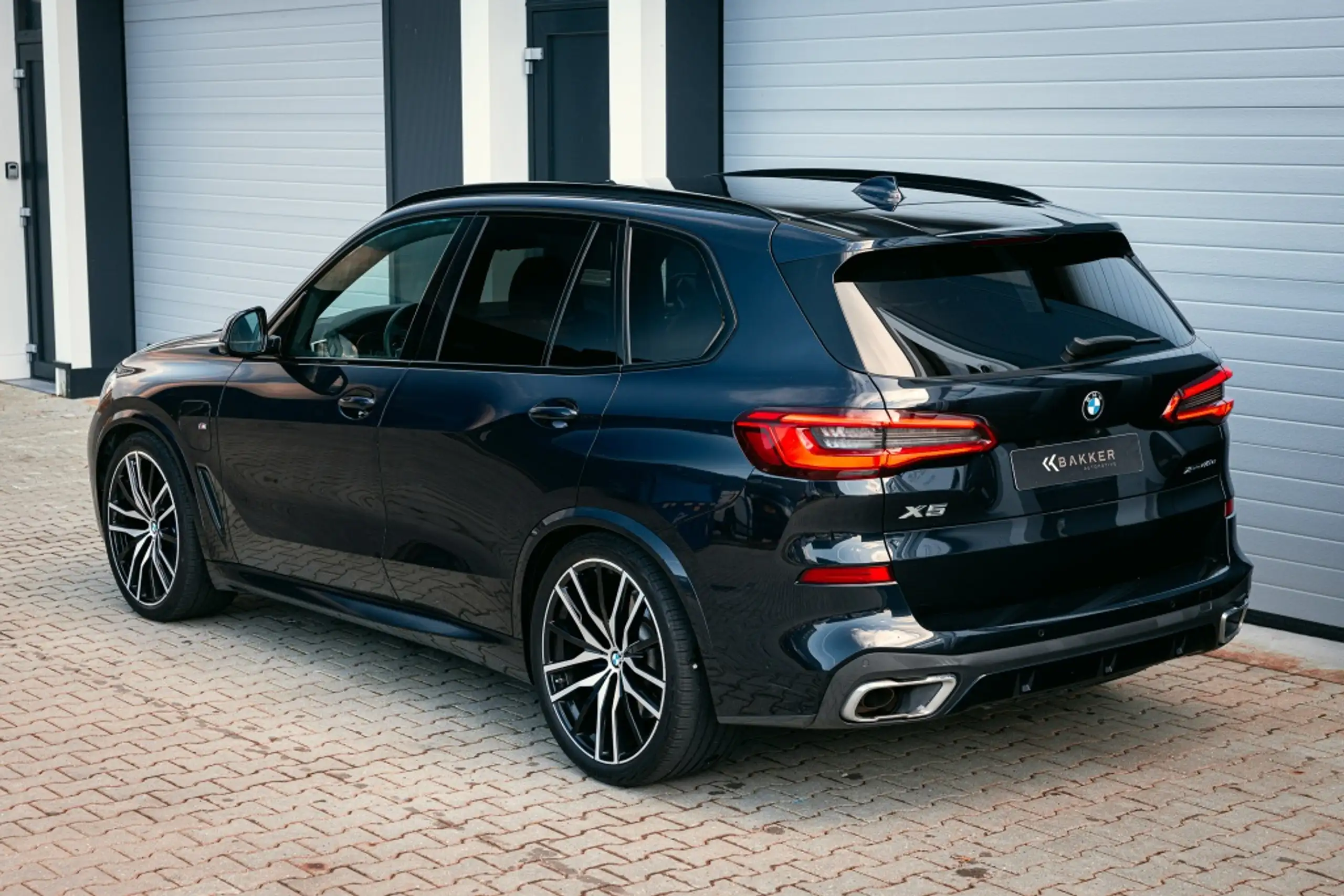 BMW - X5