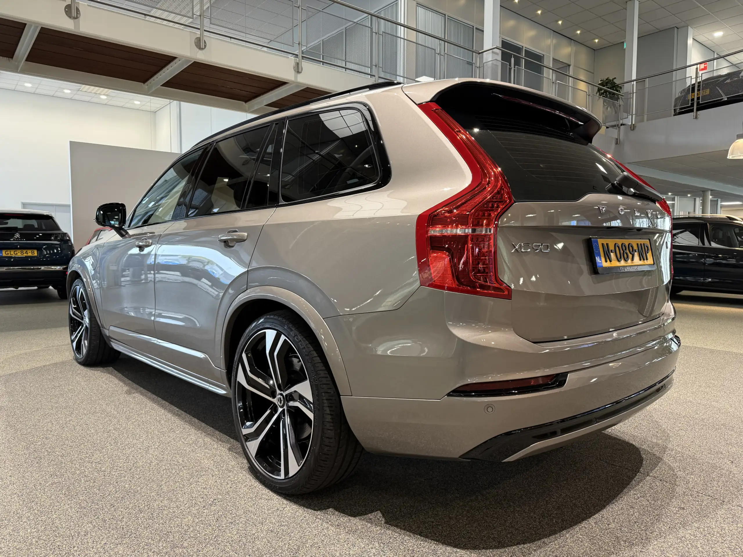 Volvo - XC90