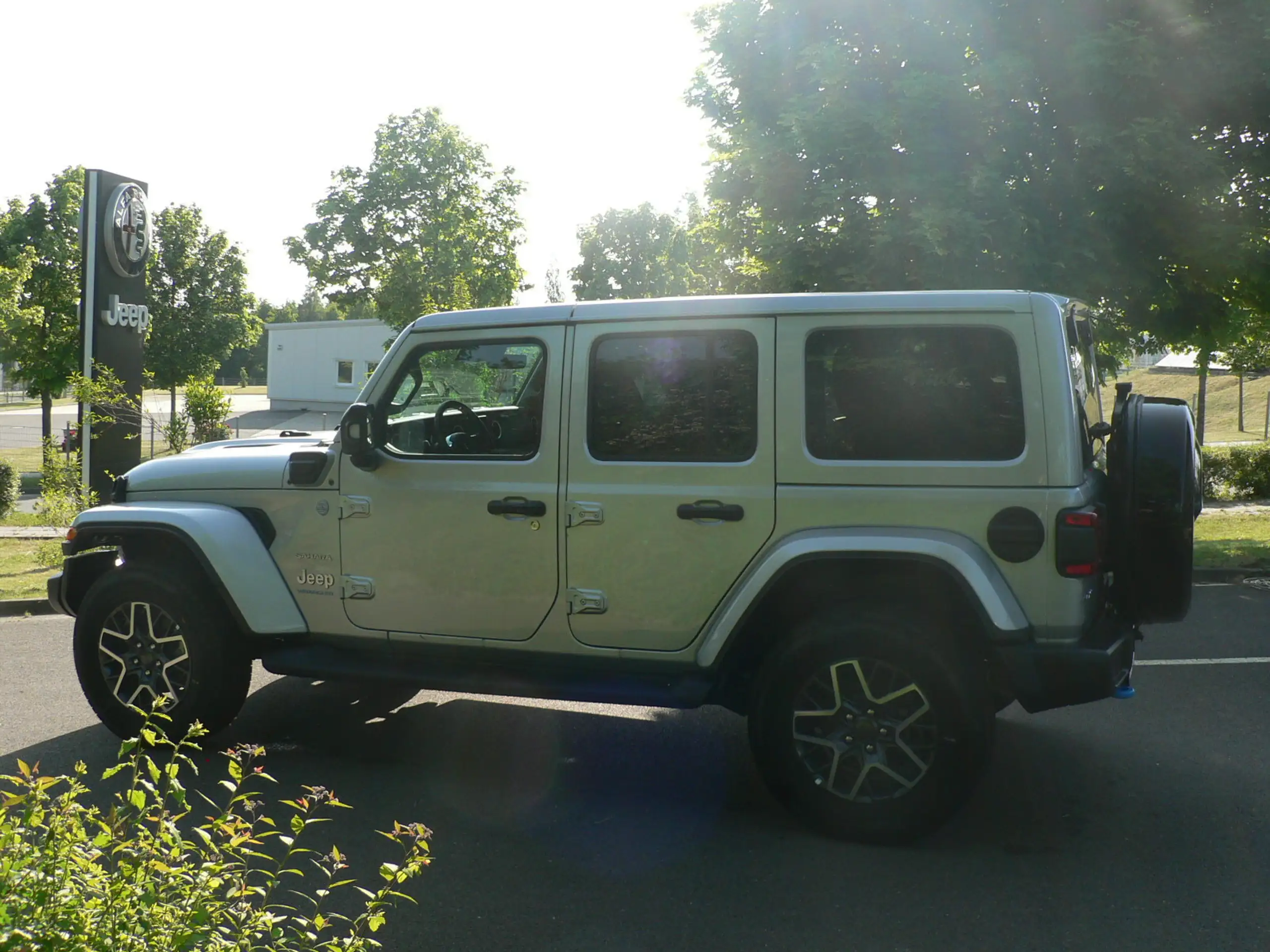 Jeep - Wrangler