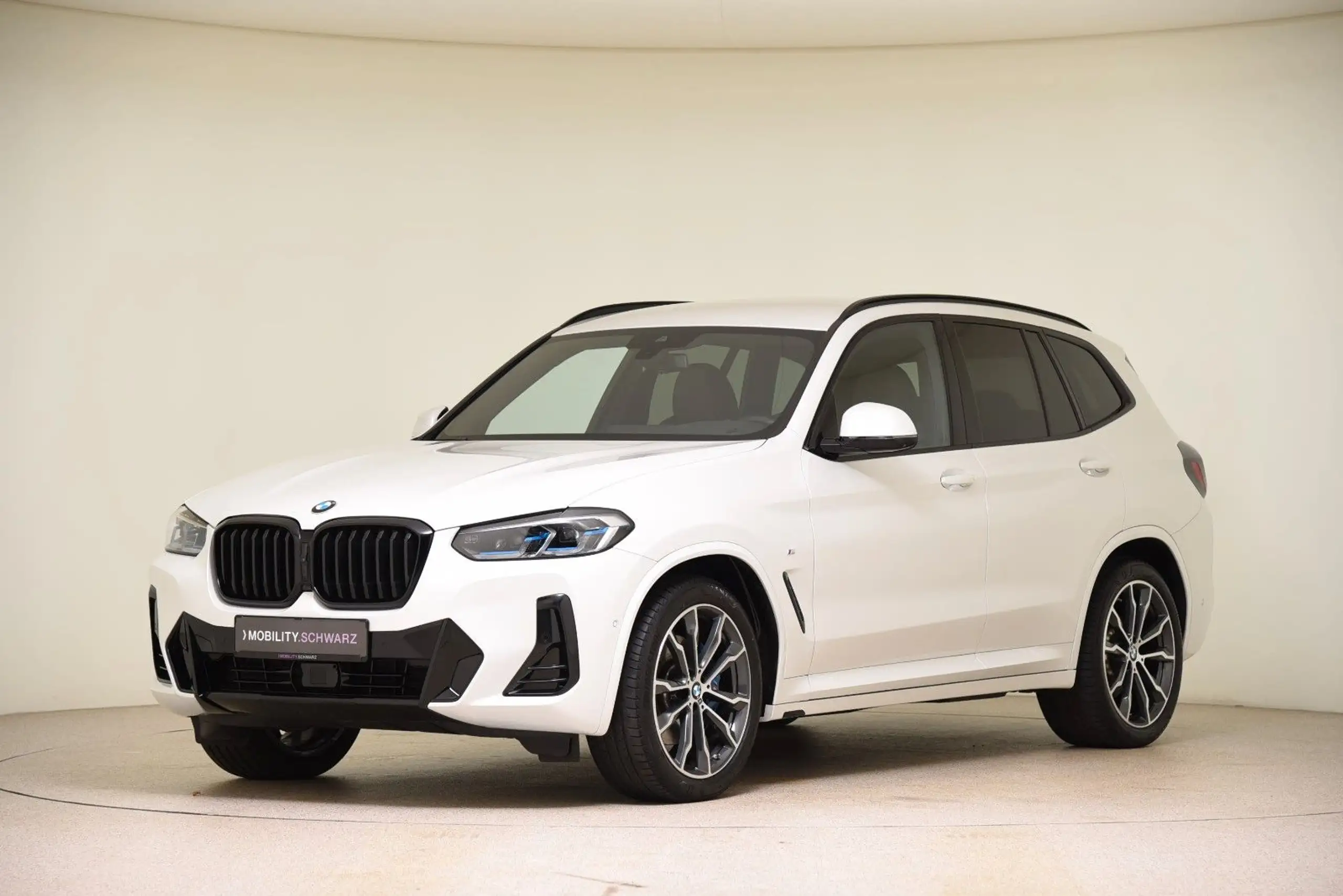 BMW - X3