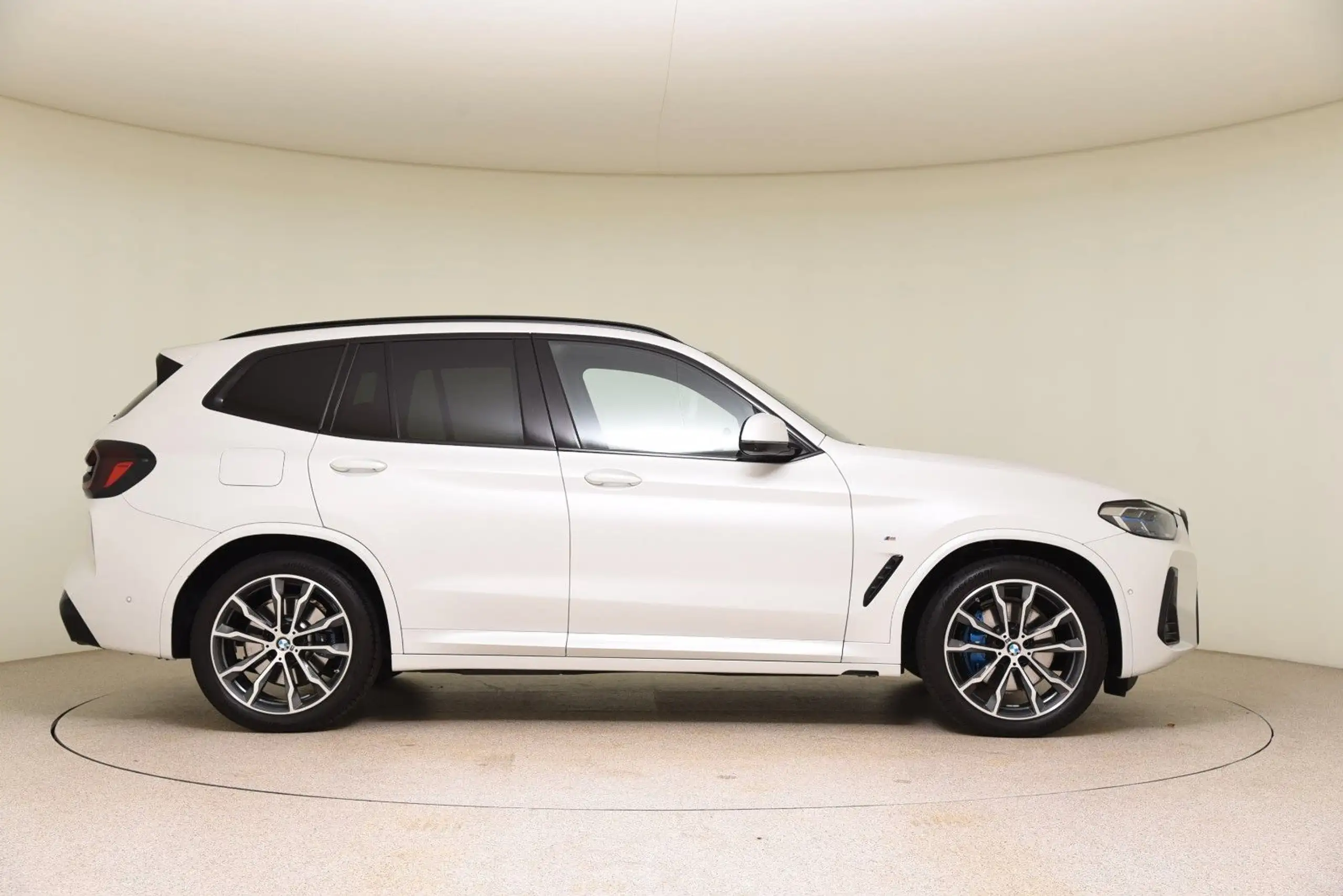 BMW - X3