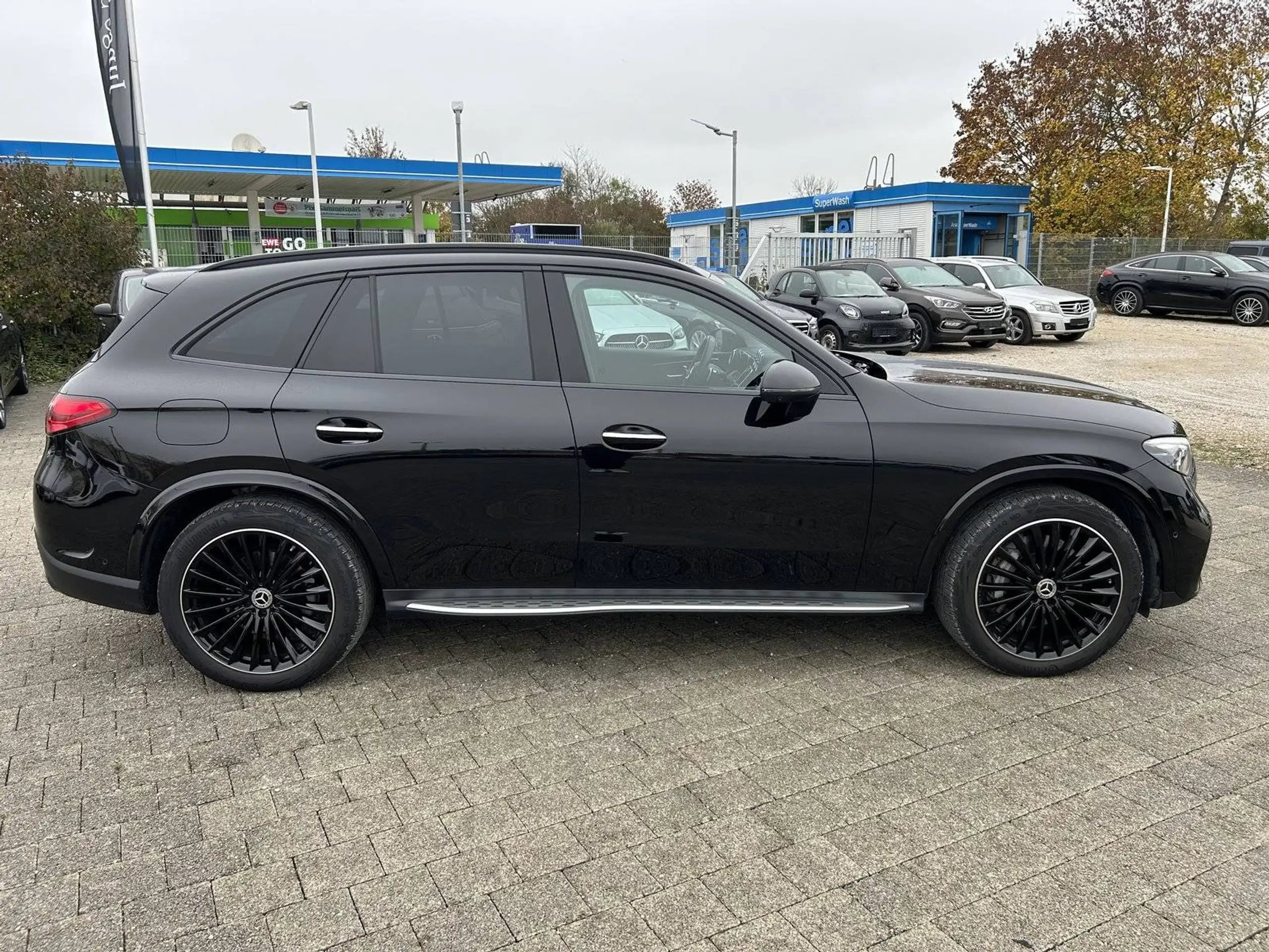 Mercedes-Benz - GLC 220