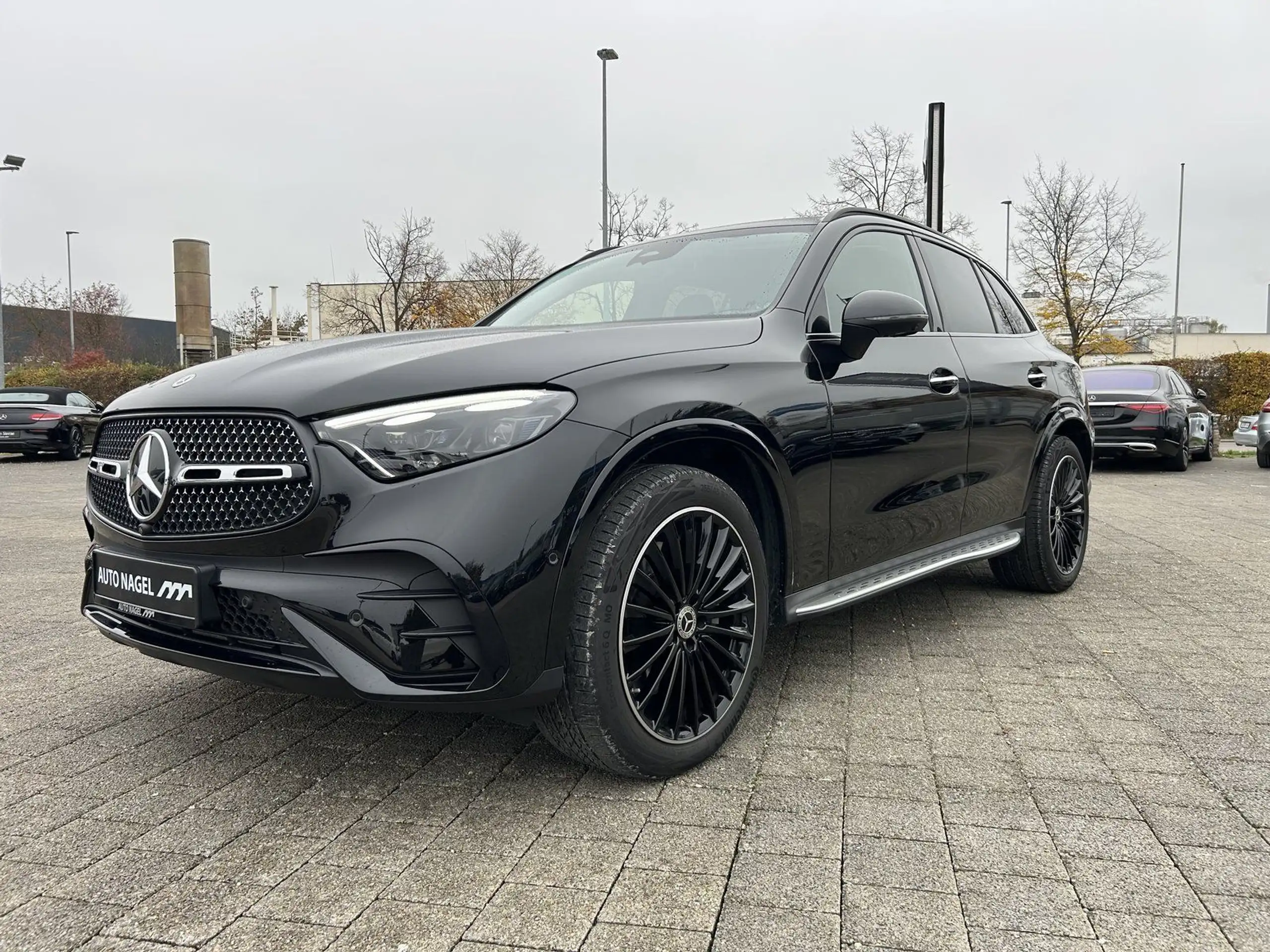 Mercedes-Benz - GLC 220