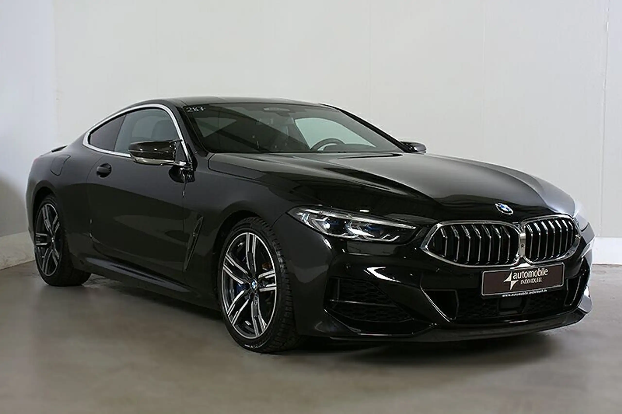 BMW - M850