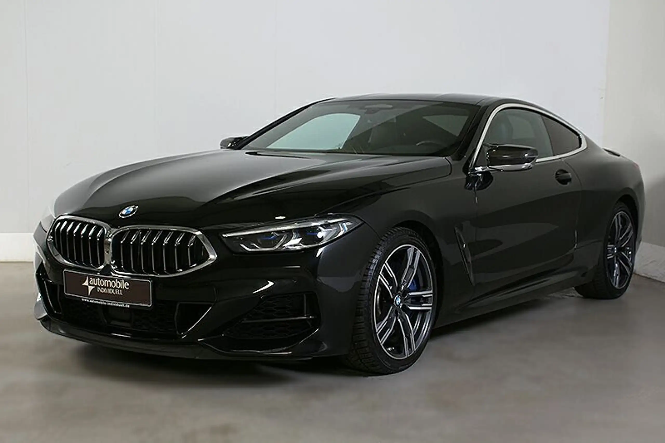 BMW - M850