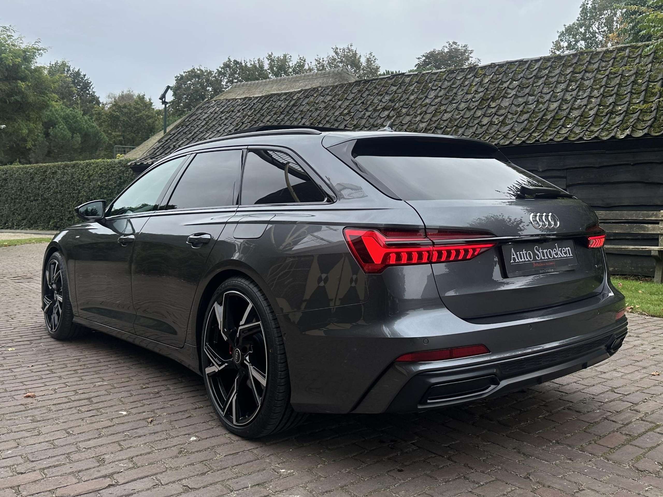 Audi - A6