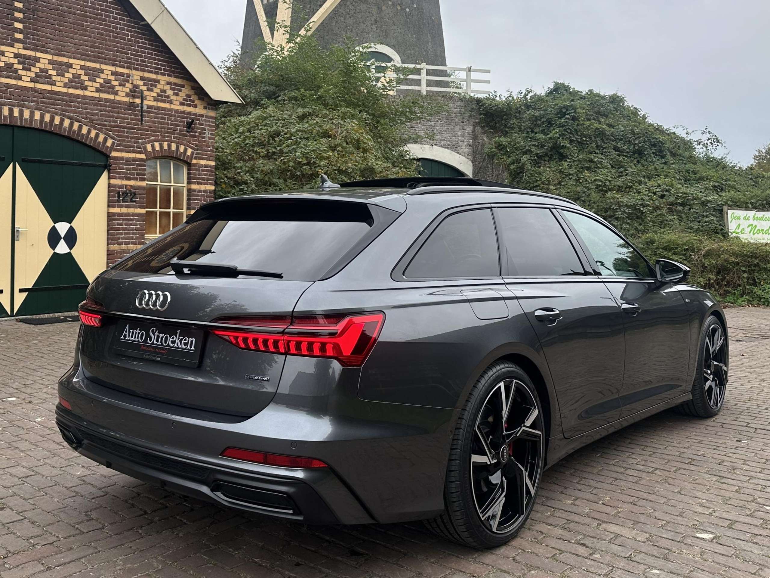 Audi - A6