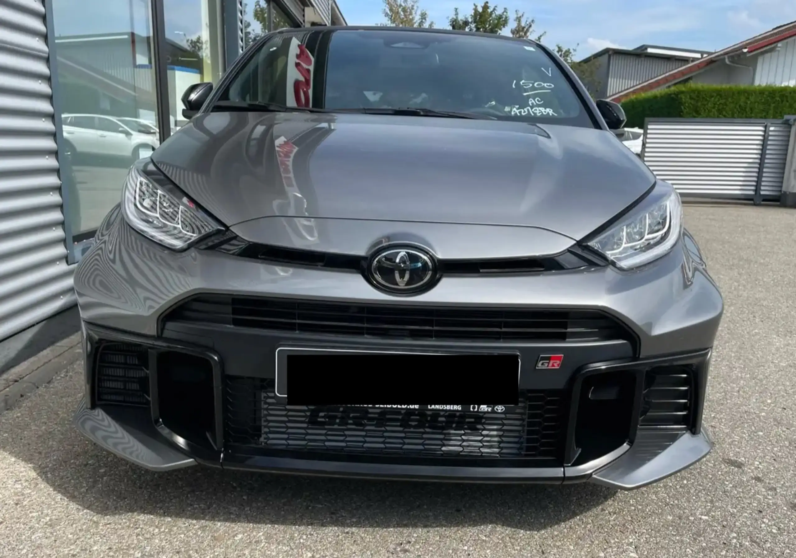 Toyota - Yaris