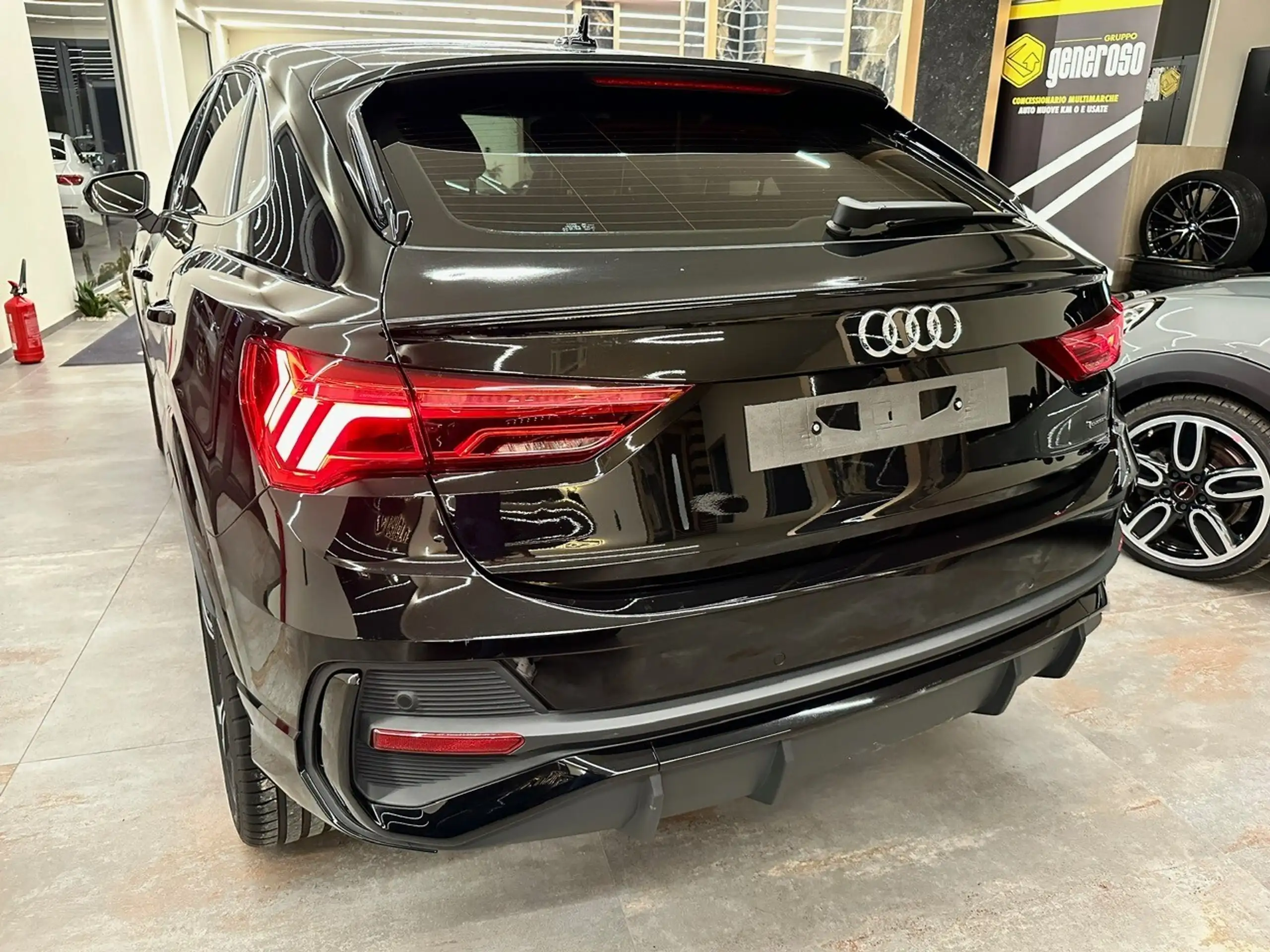 Audi - Q3