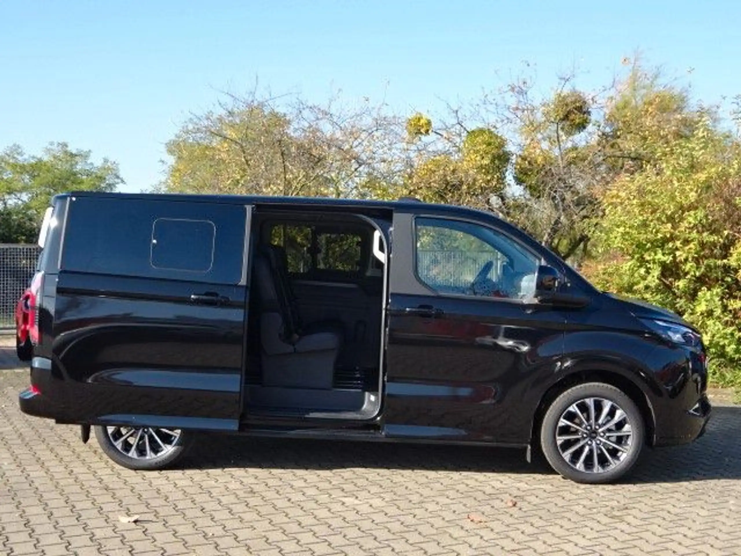 Ford - Tourneo Custom