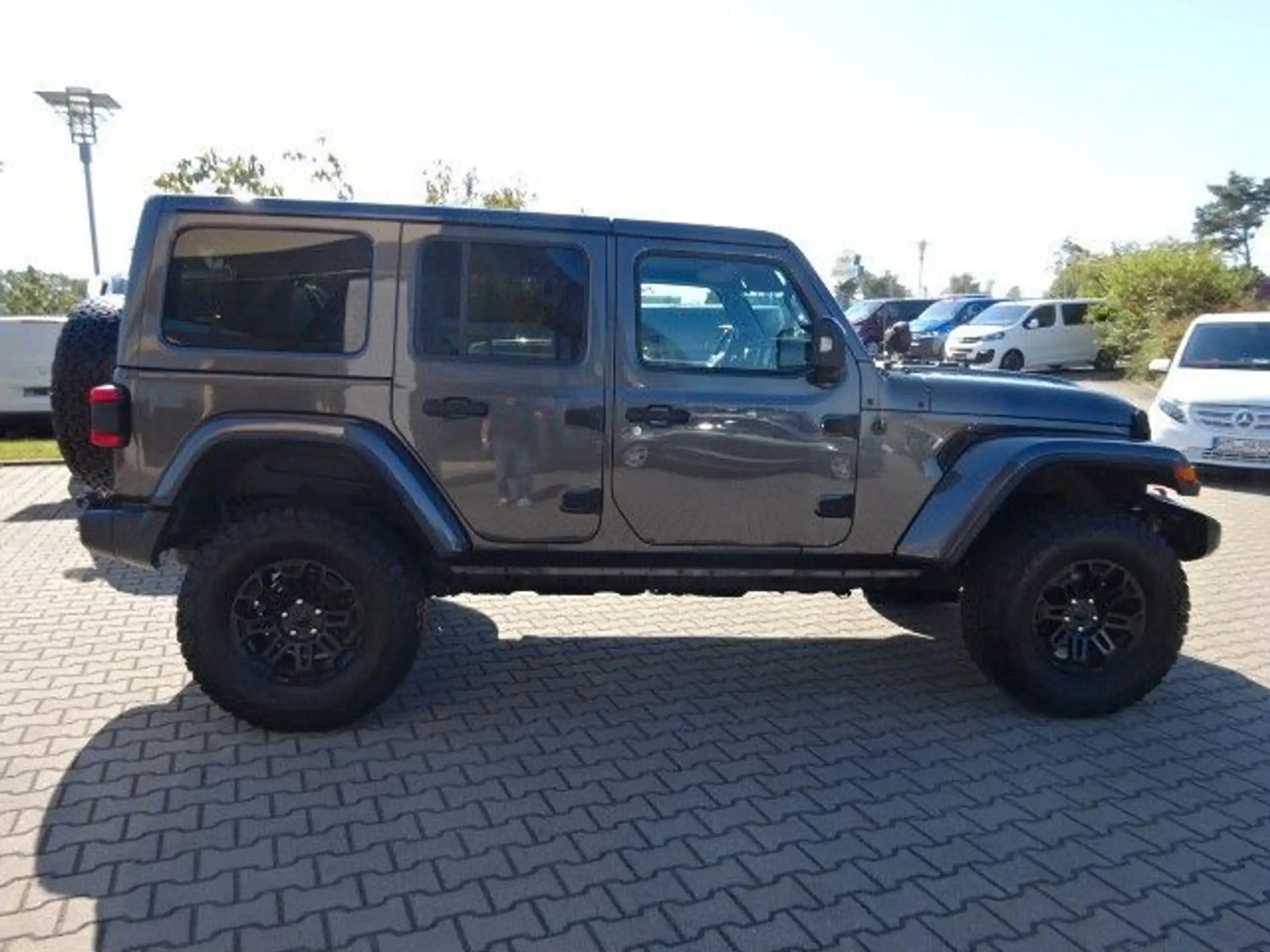 Jeep - Wrangler