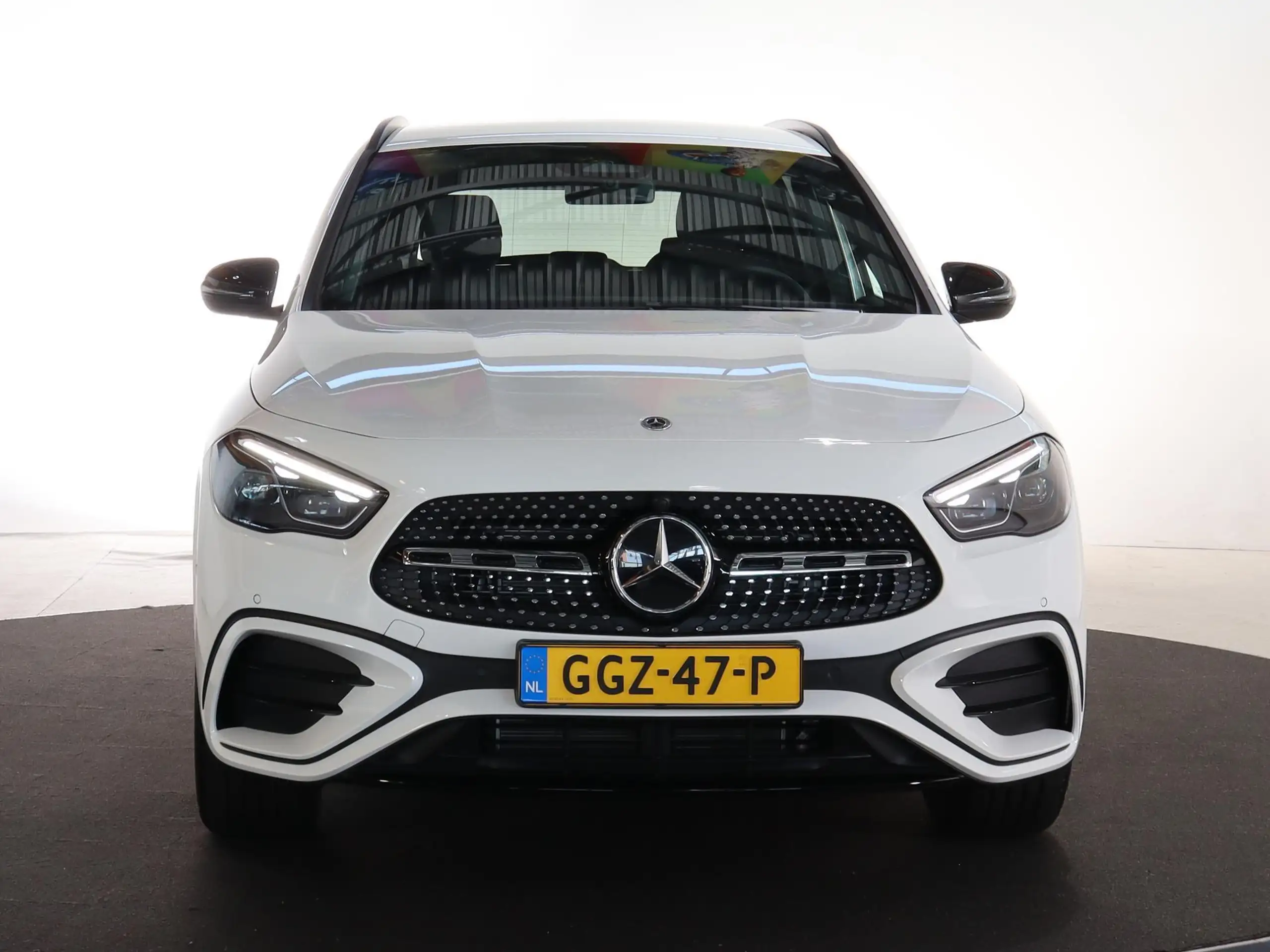 Mercedes-Benz - GLA 250